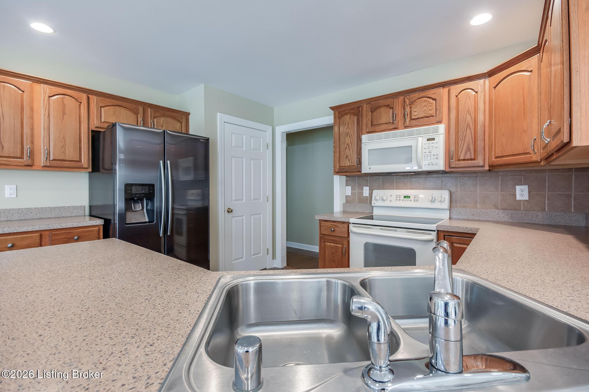 3909 Mulberry Row Way Property Photo 31