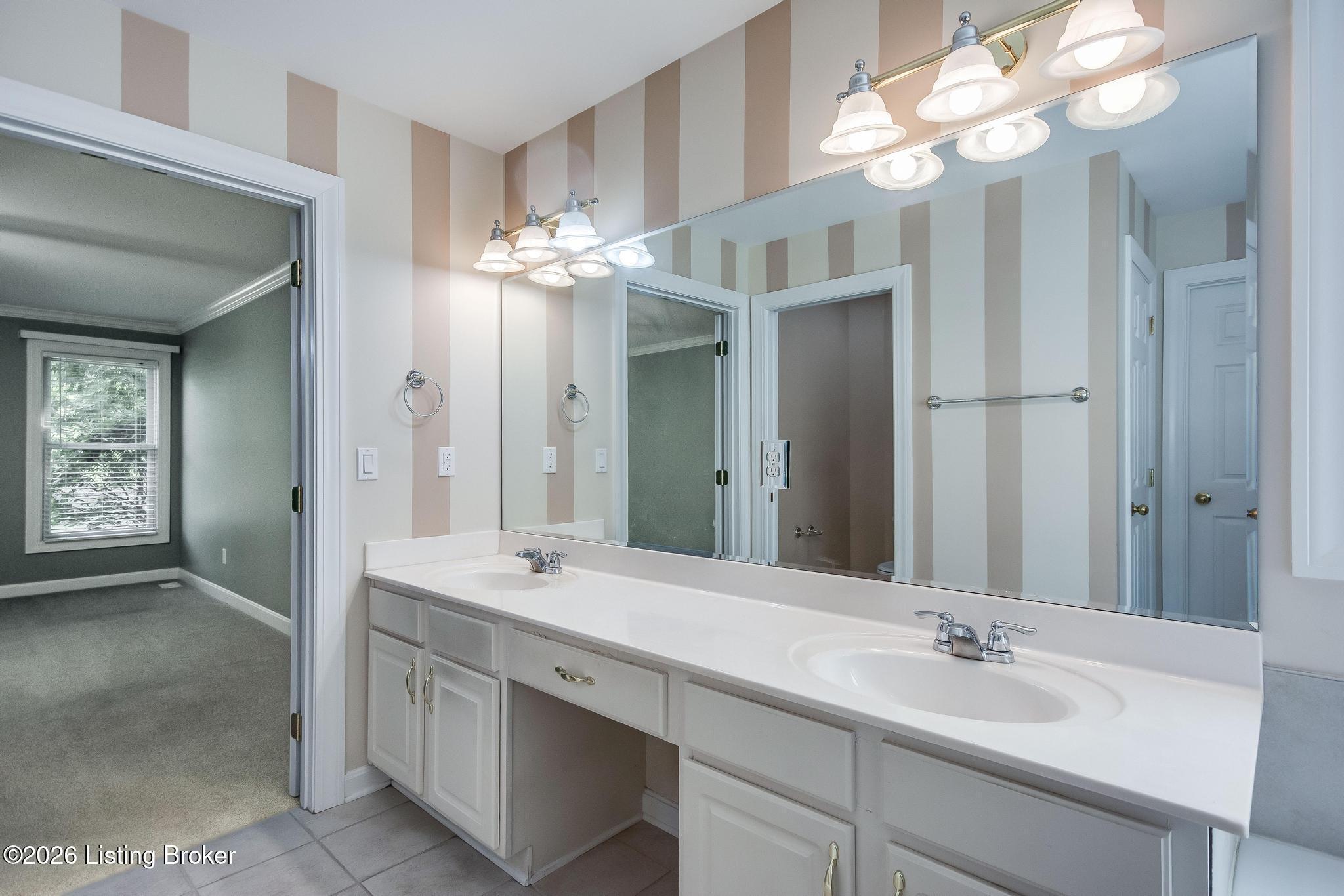 3909 Mulberry Row Way Property Photo 44