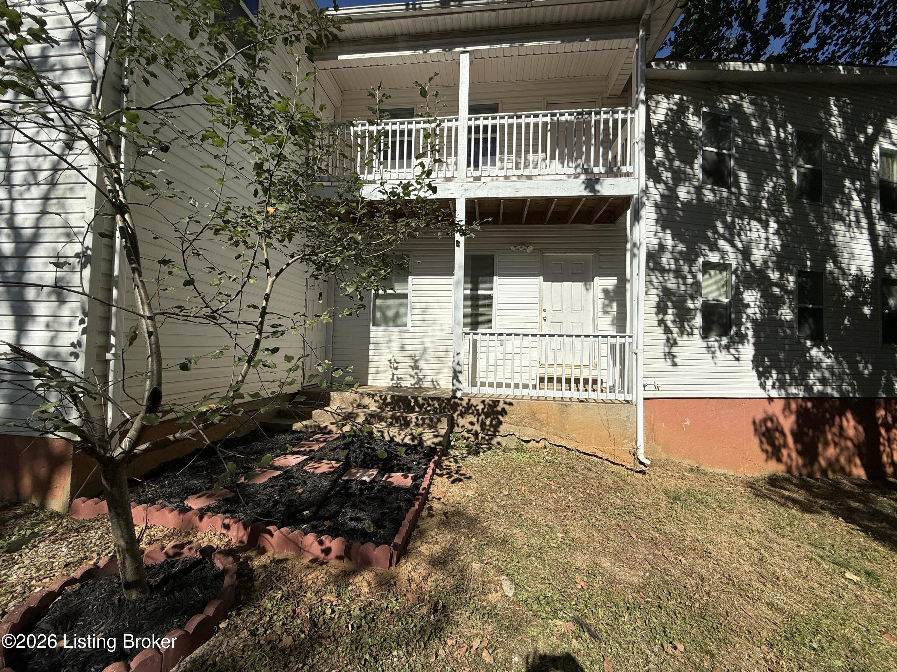 6652 Ashbrooke Dr Property Photo 3