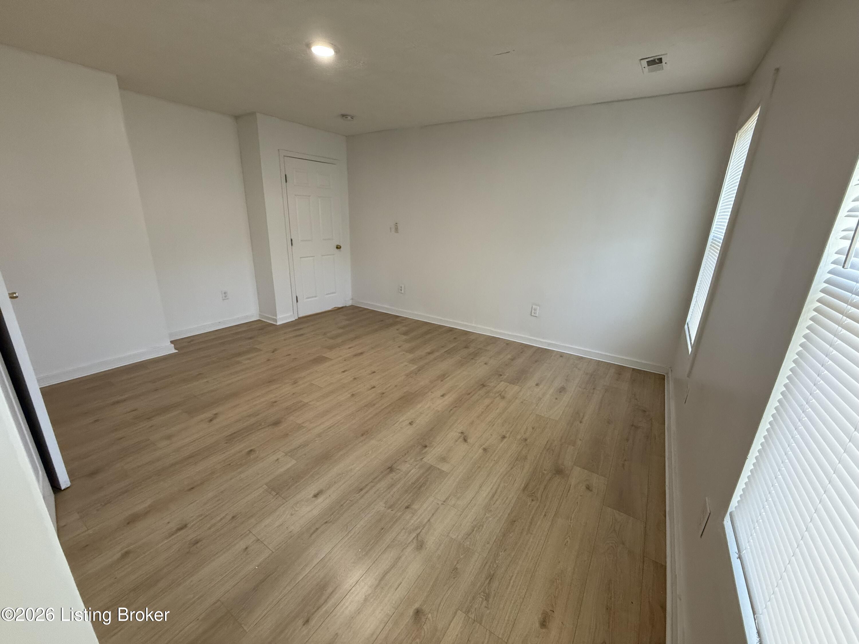 6652 Ashbrooke Dr Property Photo 14