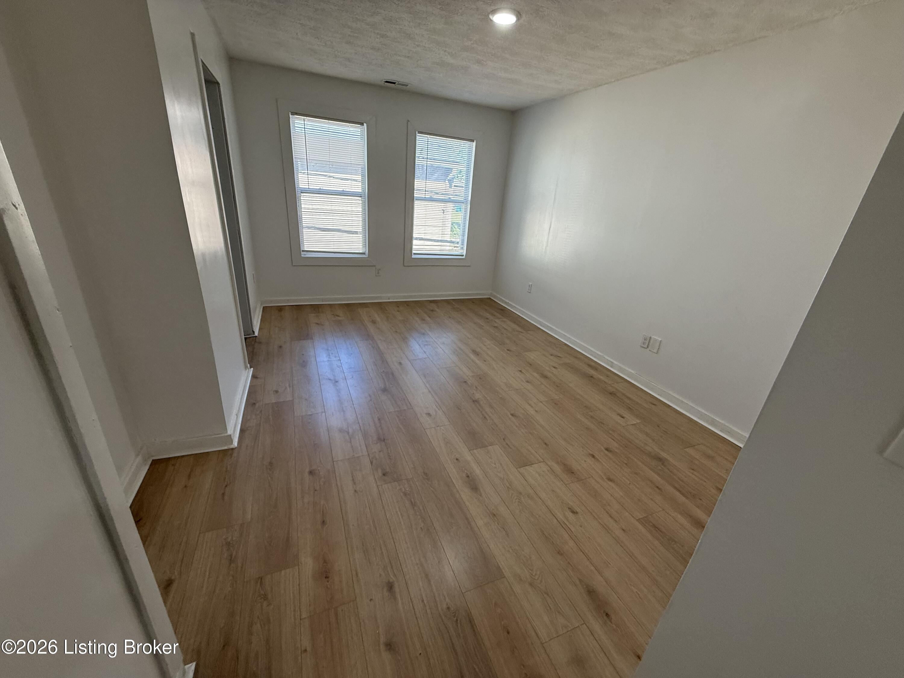 6652 Ashbrooke Dr Property Photo 19