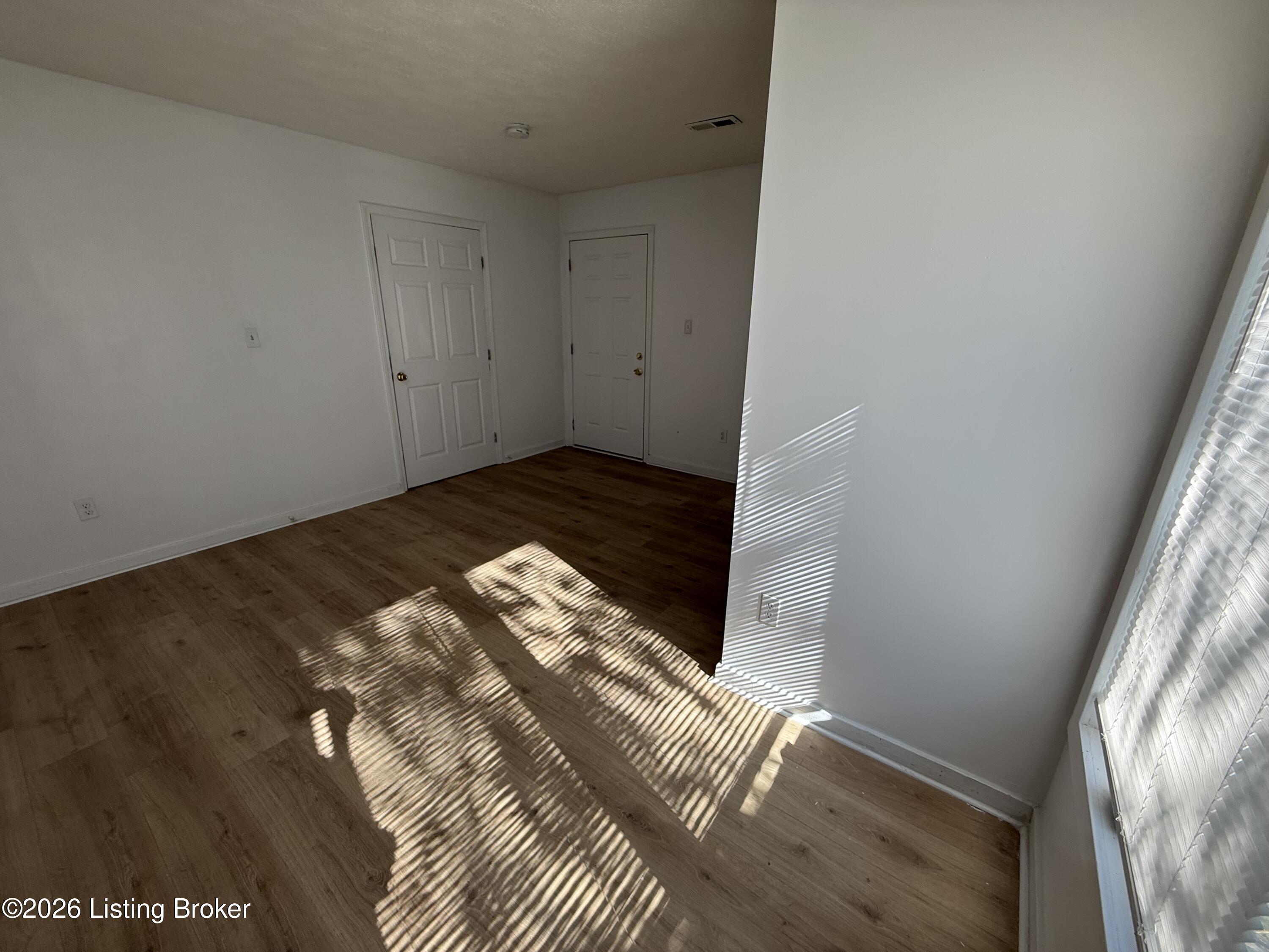 6652 Ashbrooke Dr Property Photo 26