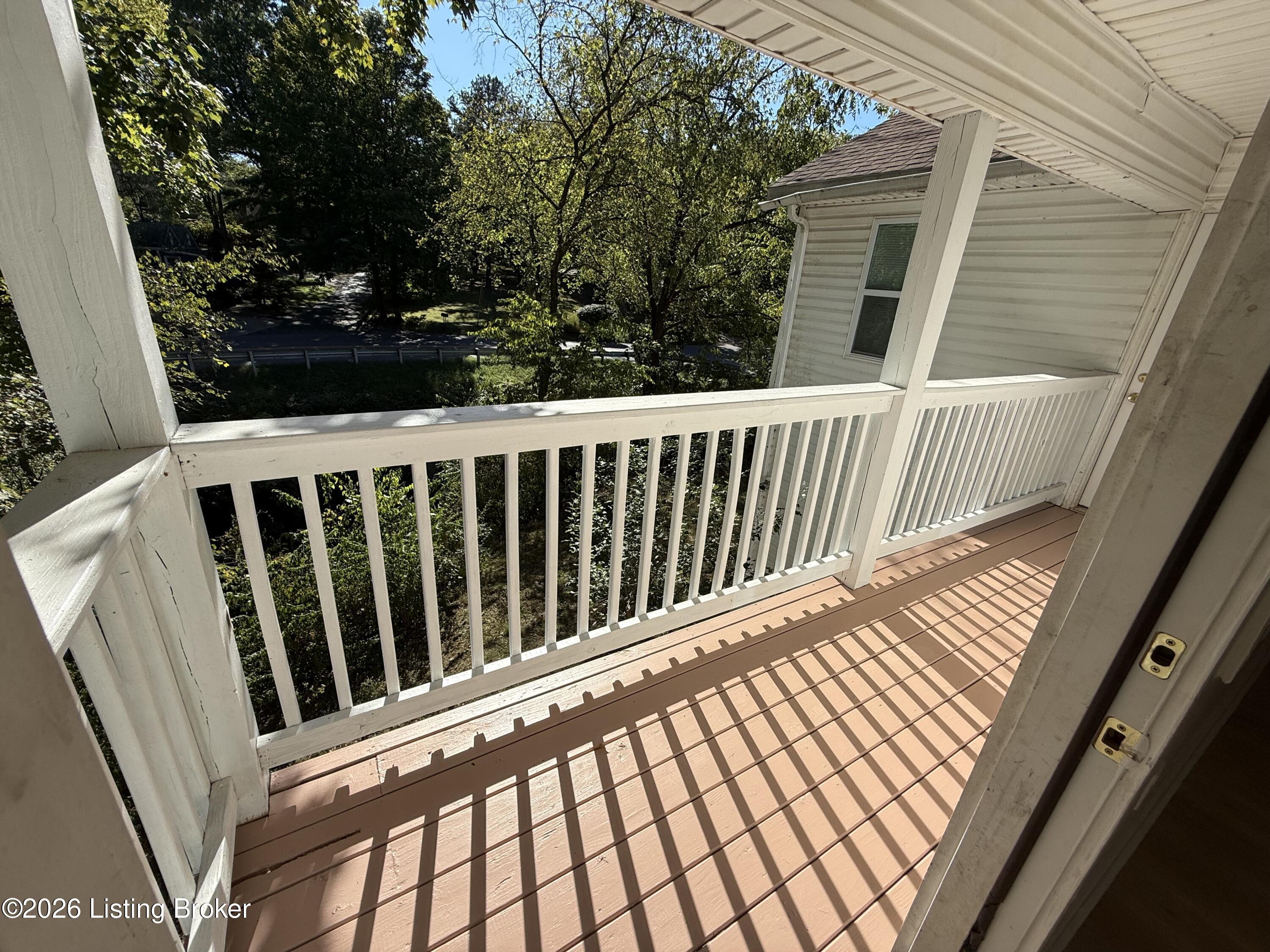 6652 Ashbrooke Dr Property Photo 28
