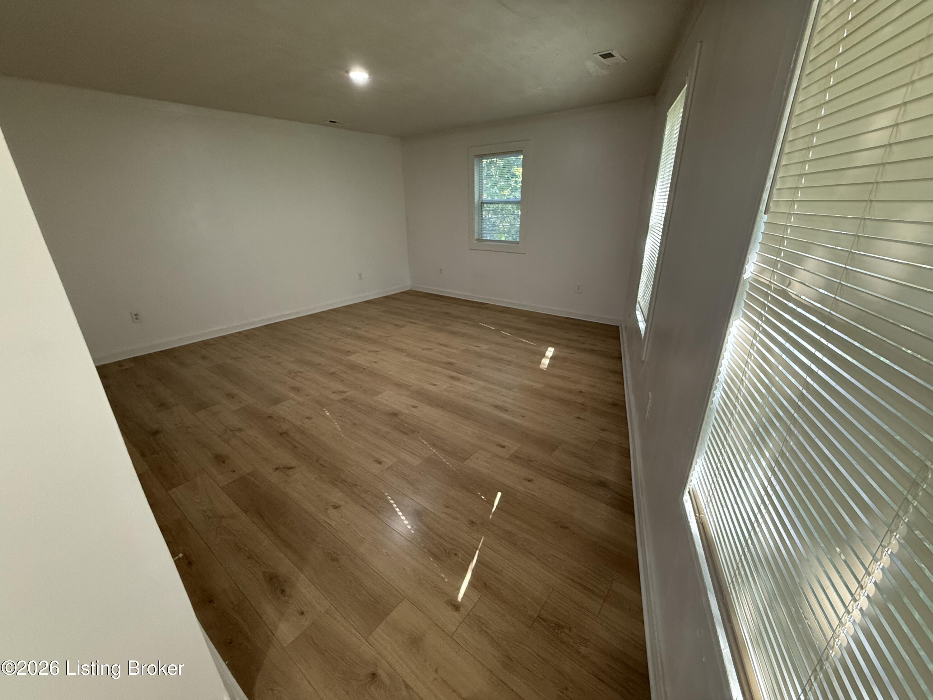6652 Ashbrooke Dr Property Photo 29