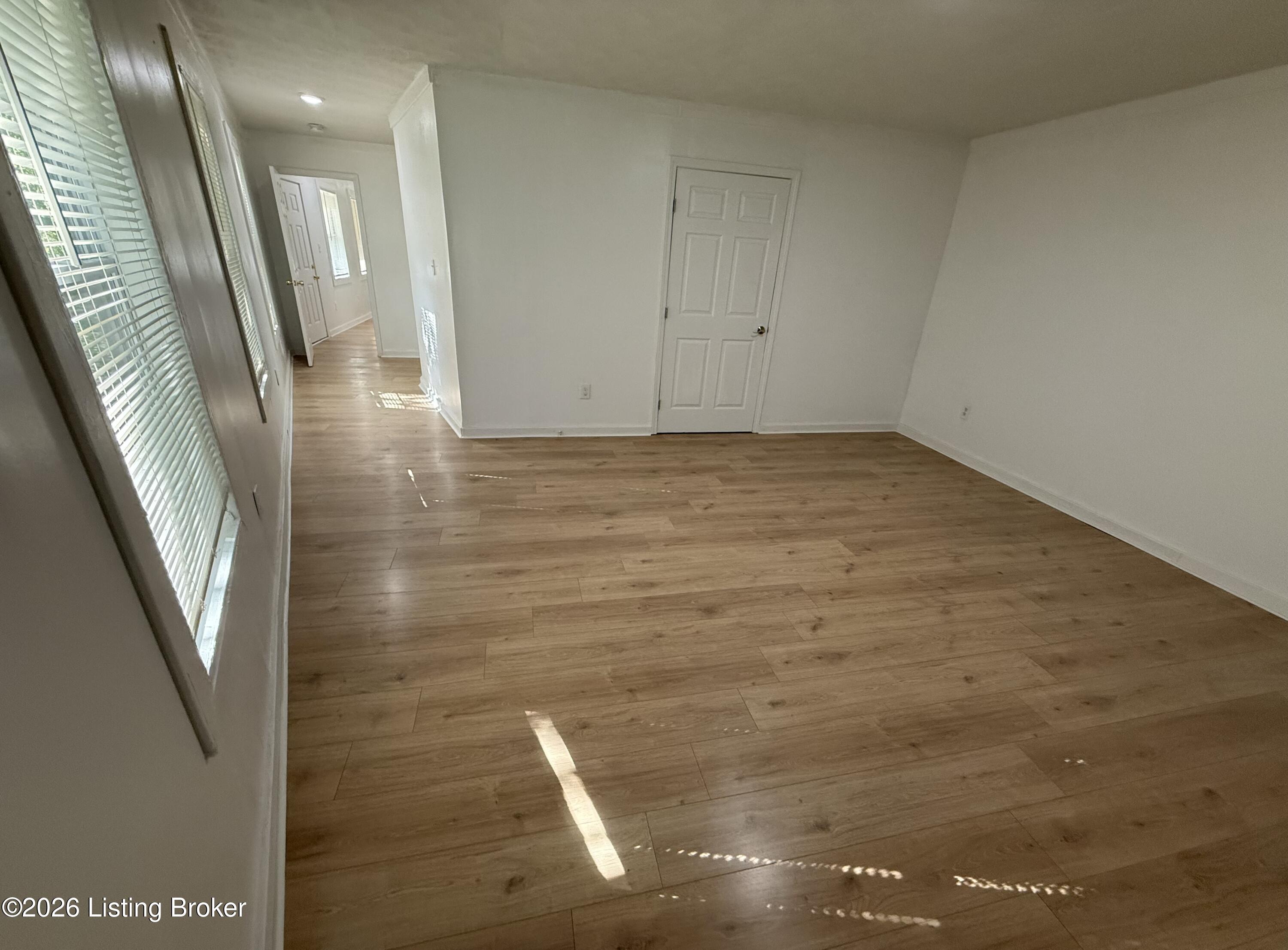 6652 Ashbrooke Dr Property Photo 30