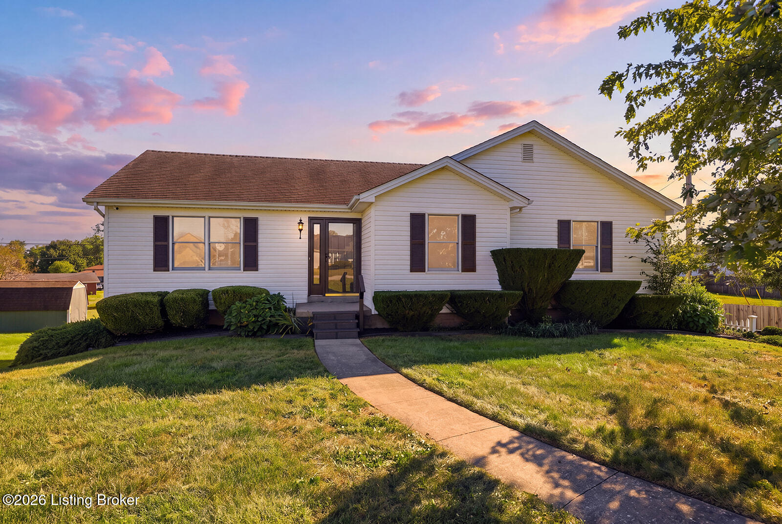1039 Indian Trail Property Photo 1
