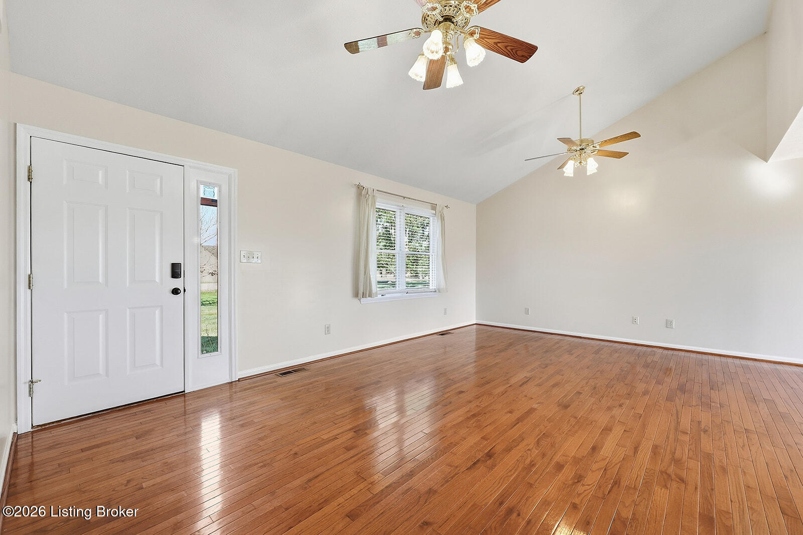 1039 Indian Trail Property Photo 4