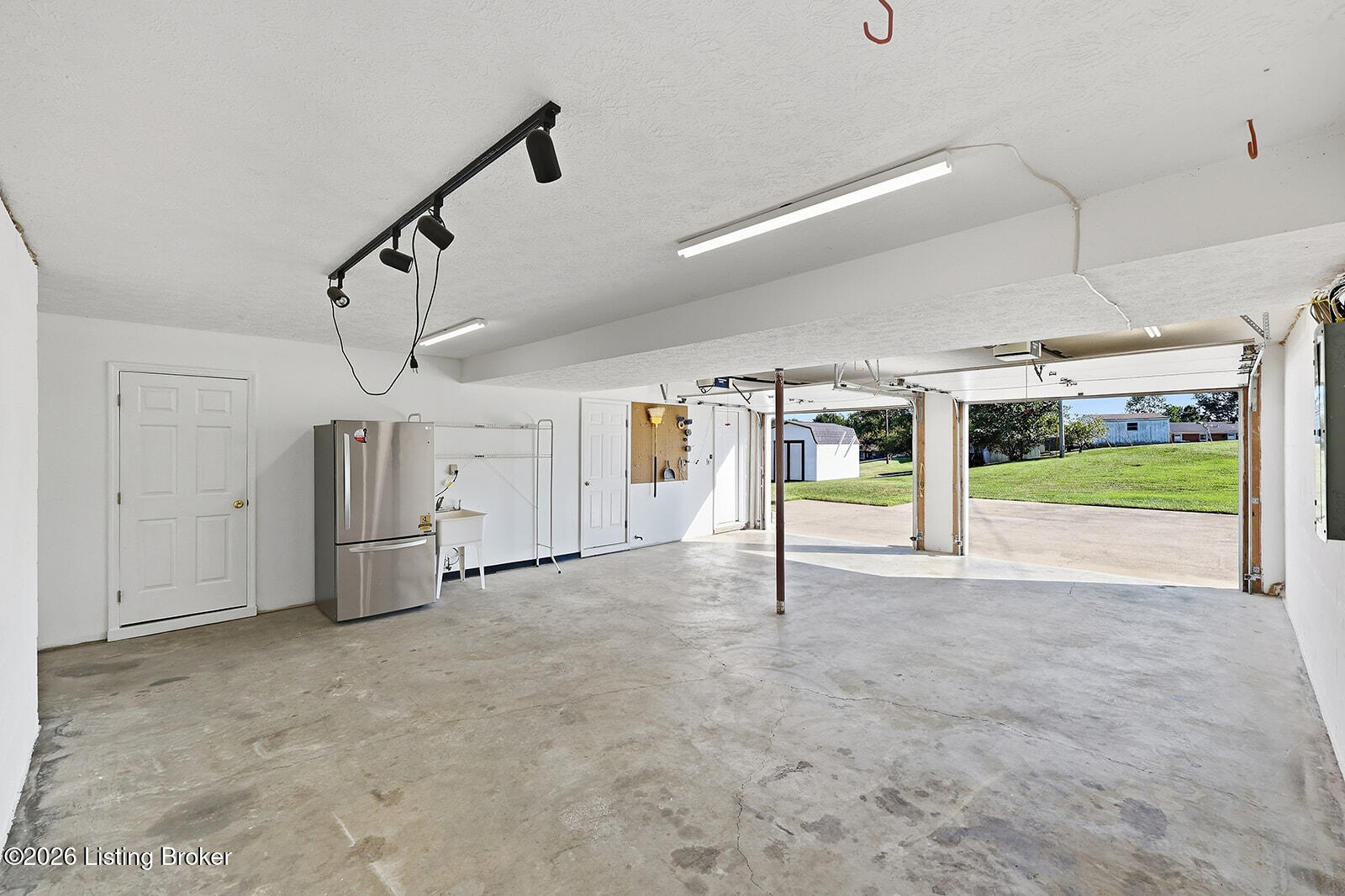 1039 Indian Trail Property Photo 39