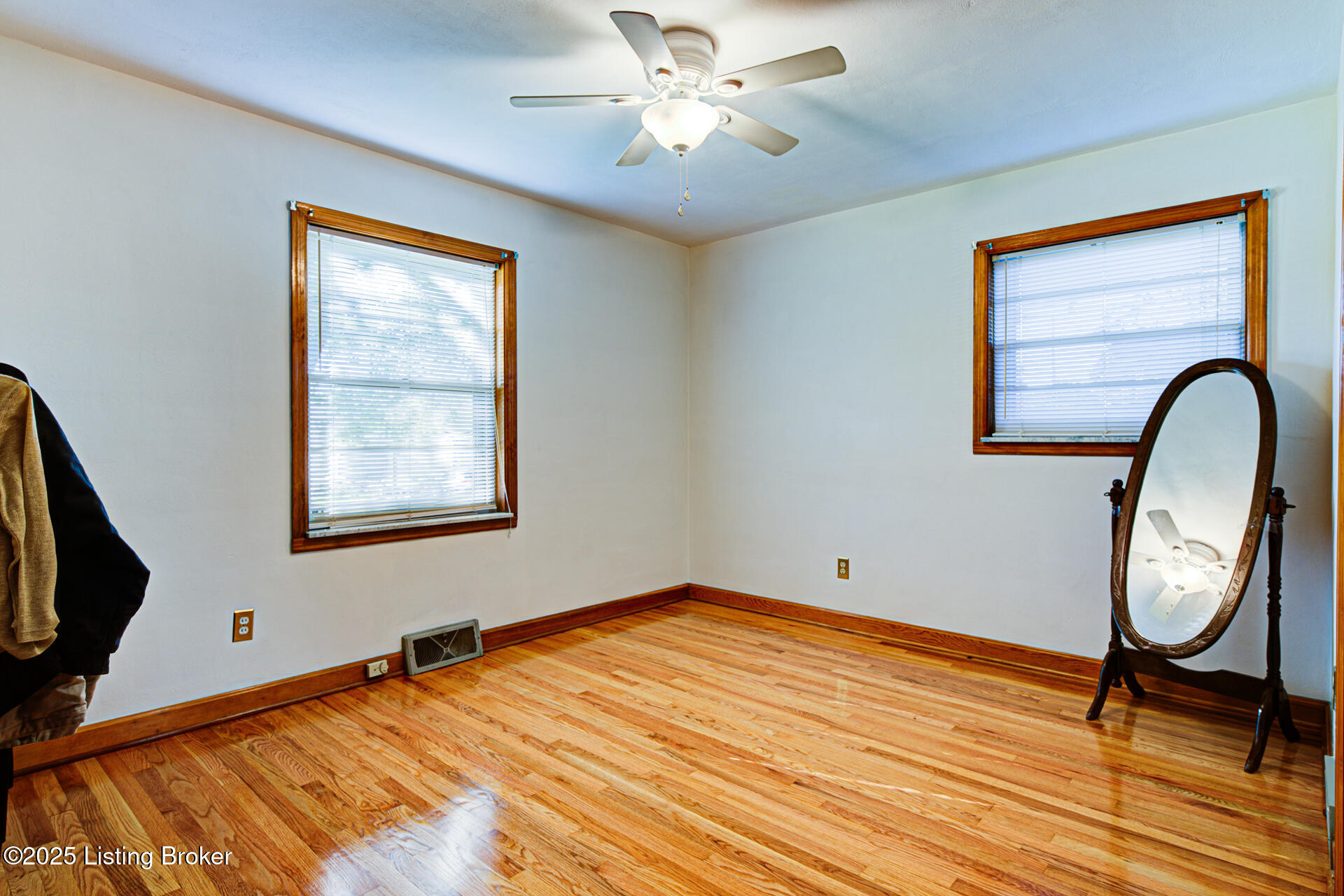 4822 Dover Rd Property Photo 15