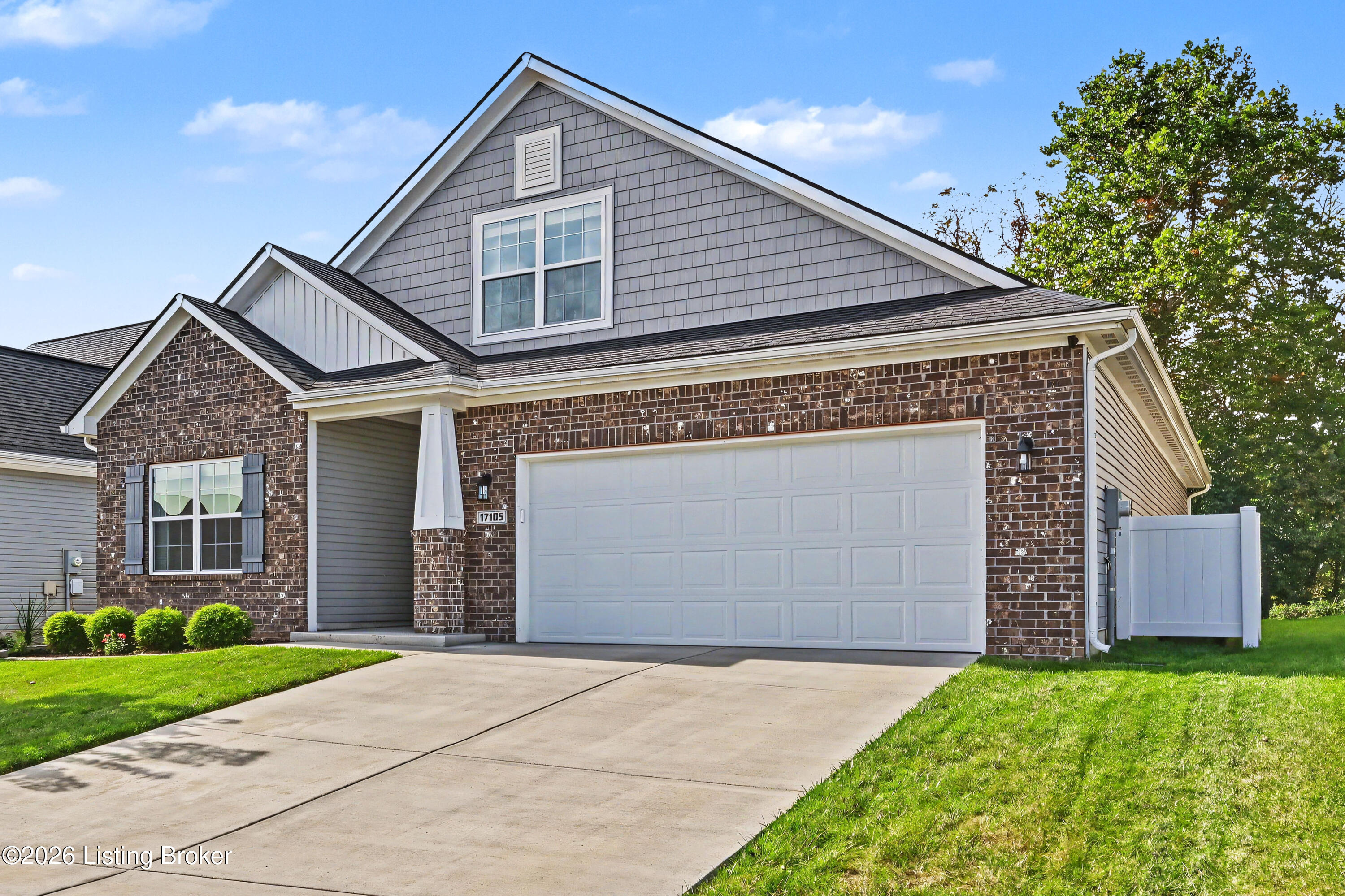 17105 Meander Way Property Photo 1