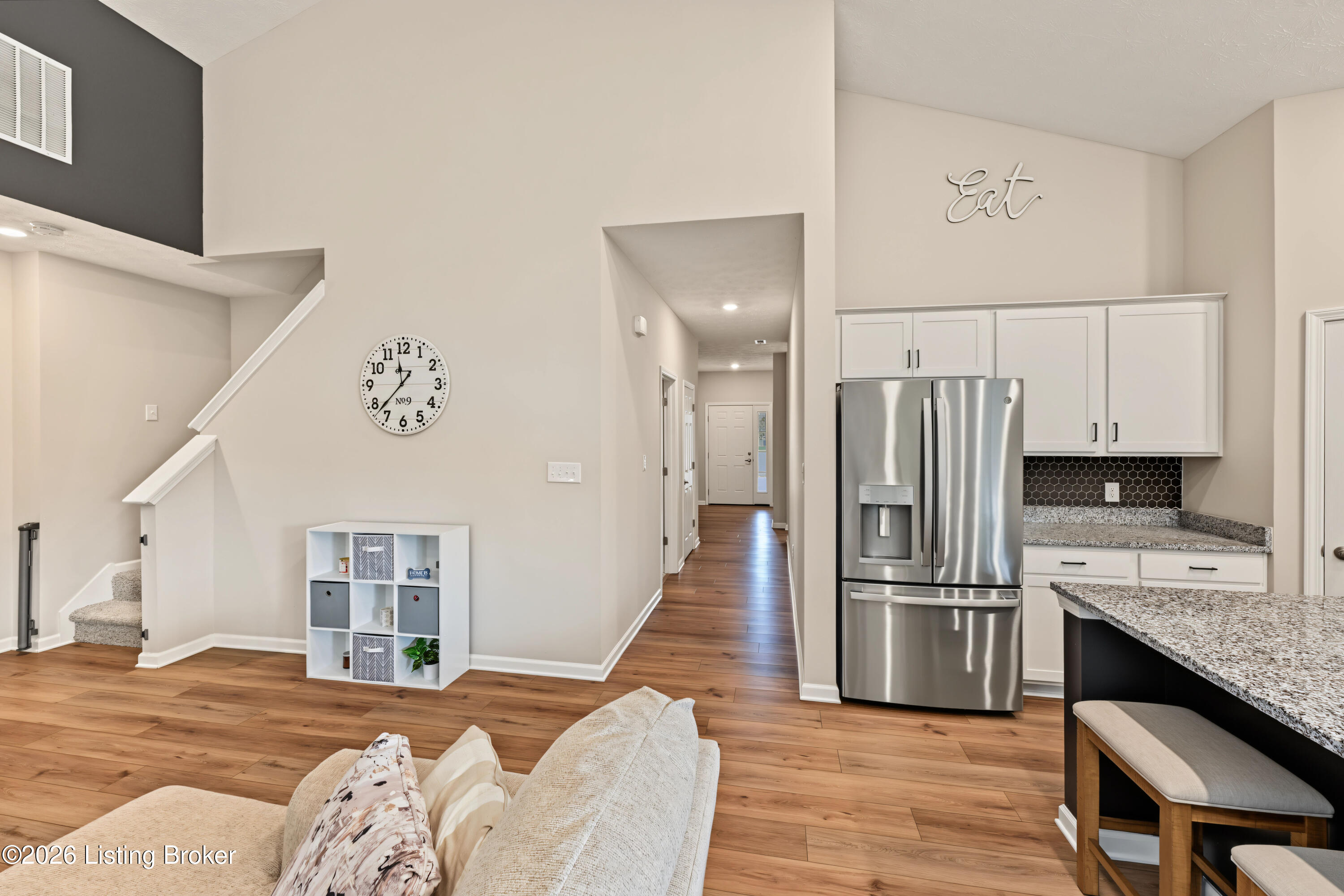 17105 Meander Way Property Photo 9