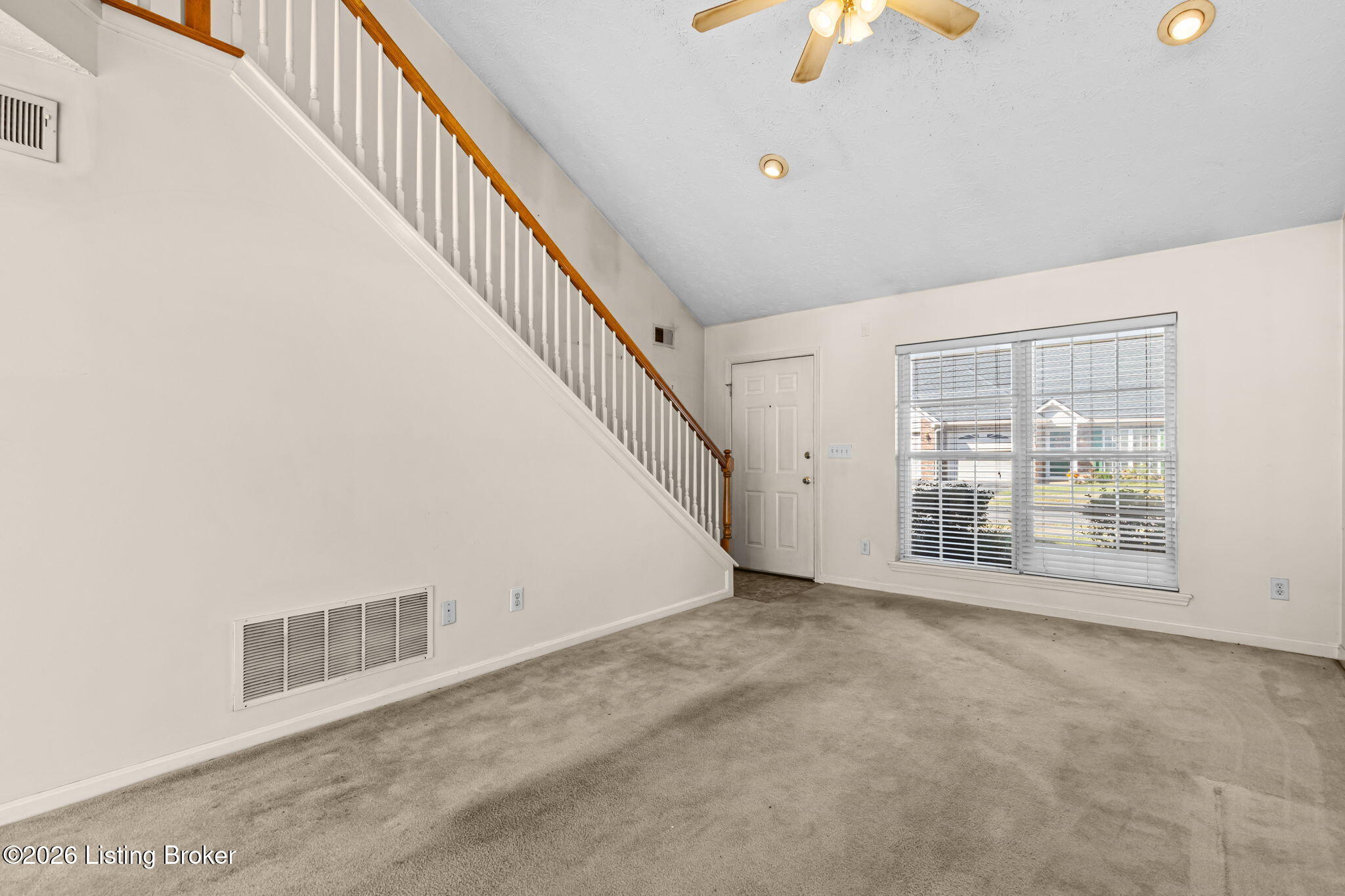 6819 Wynde Manor Dr Property Photo 8