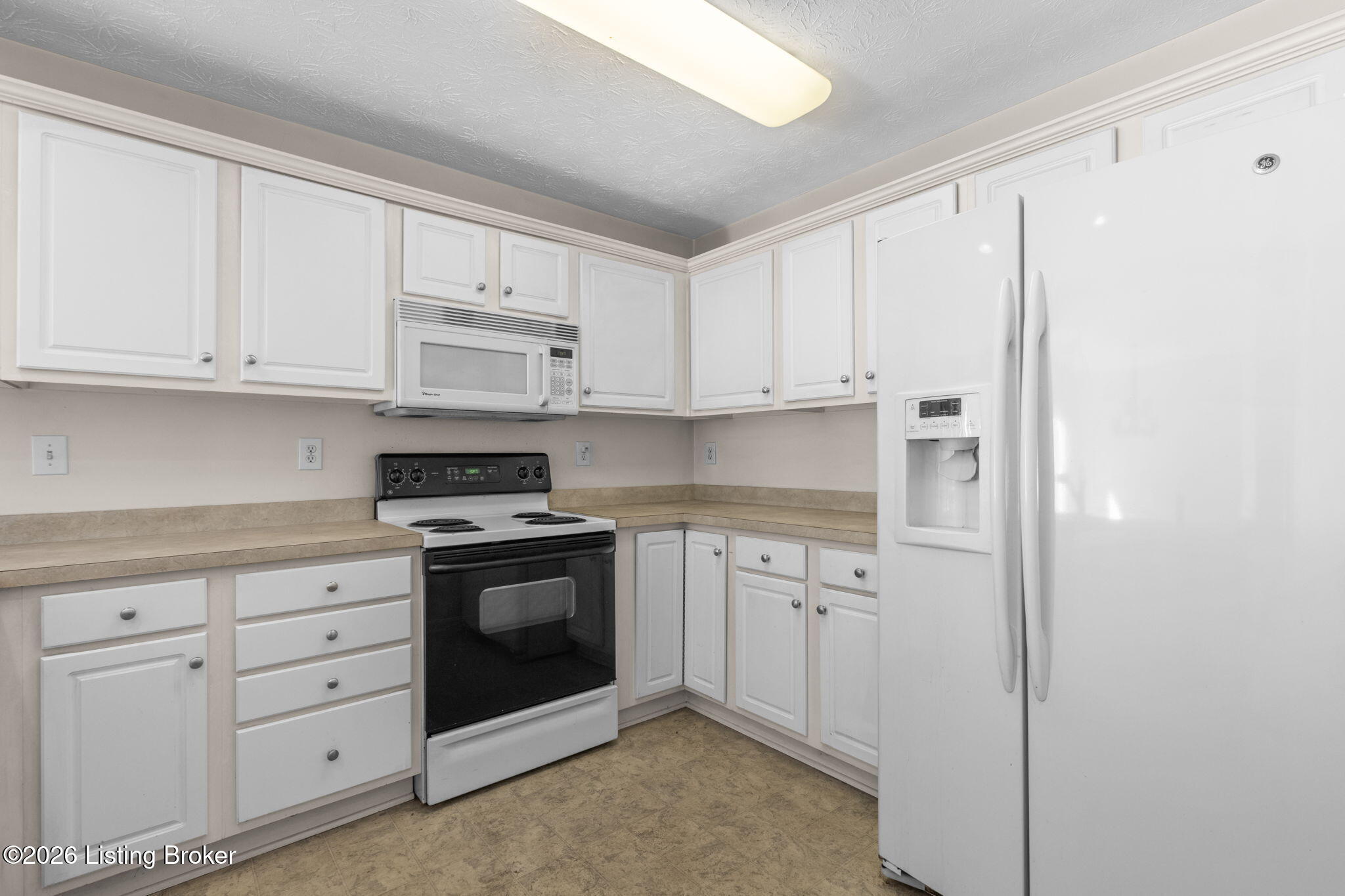 6819 Wynde Manor Dr Property Photo 15