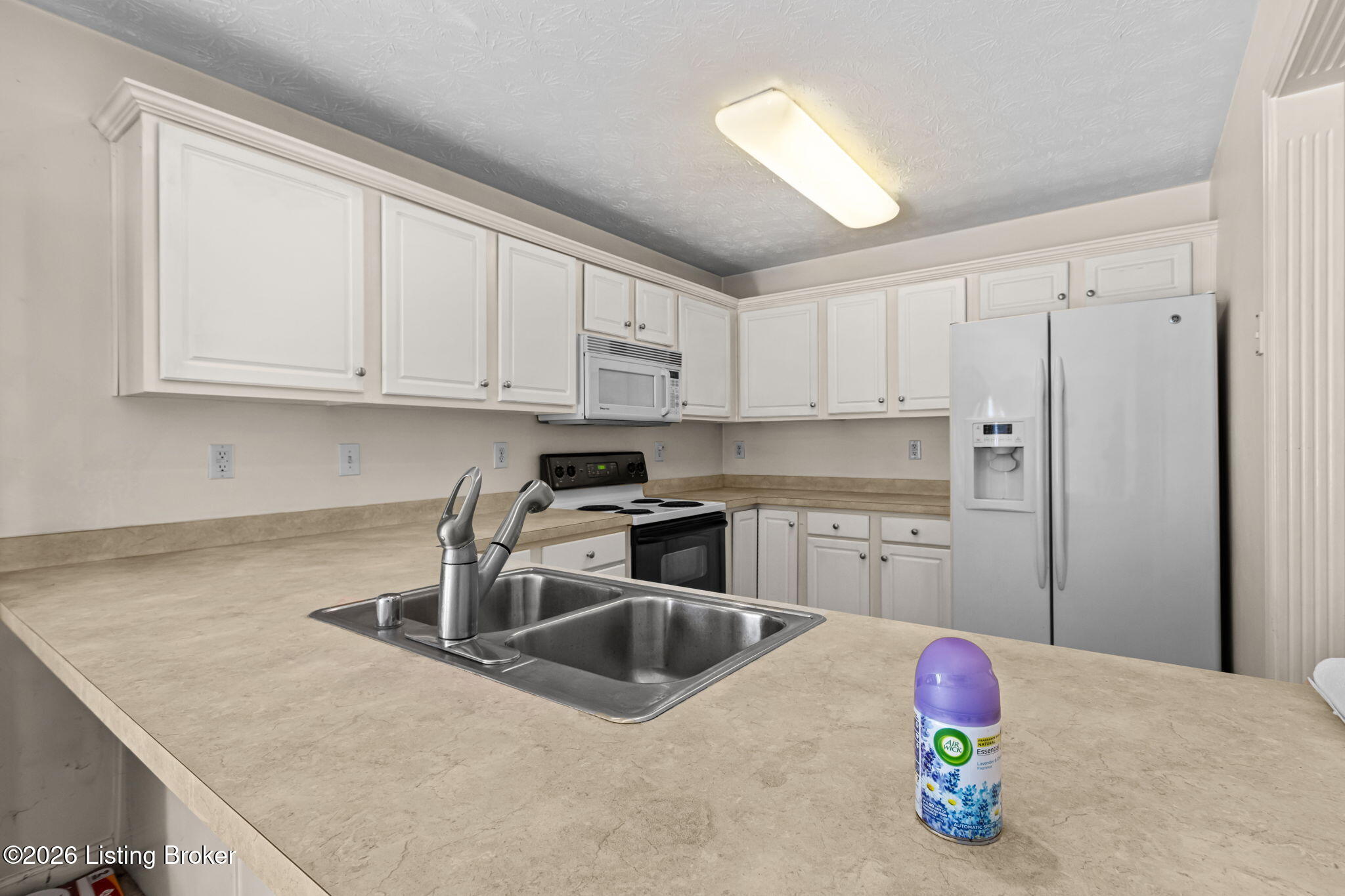 6819 Wynde Manor Dr Property Photo 16