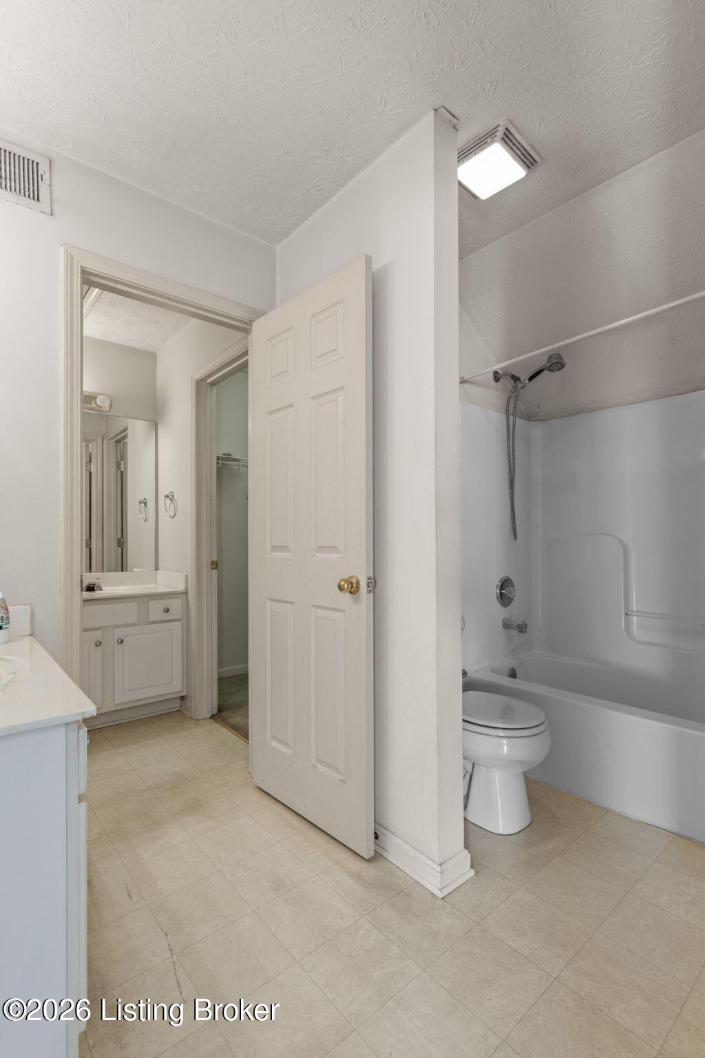 6819 Wynde Manor Dr Property Photo 37