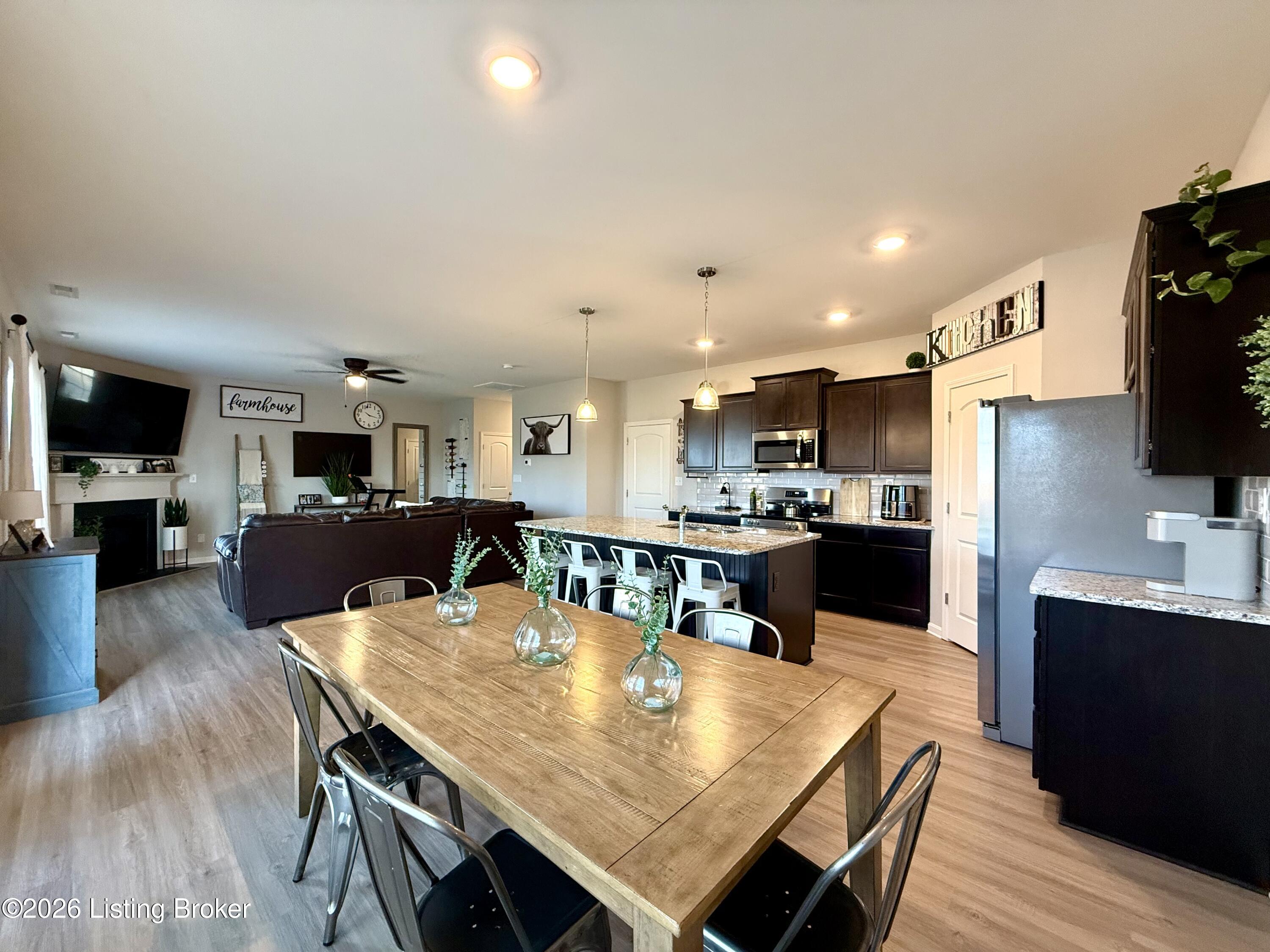 8403 Gateway Run Rd Property Photo 6