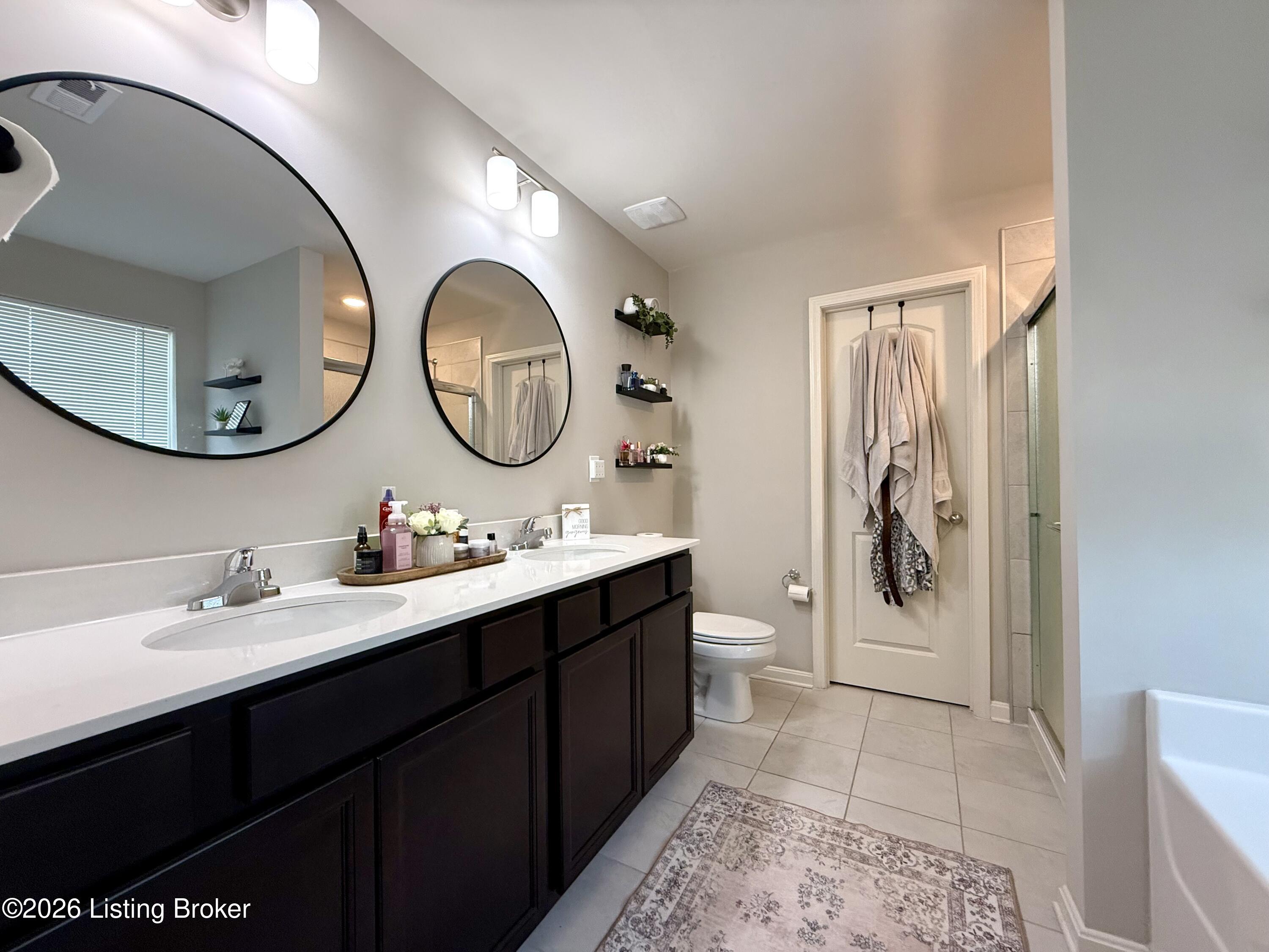 8403 Gateway Run Rd Property Photo 12