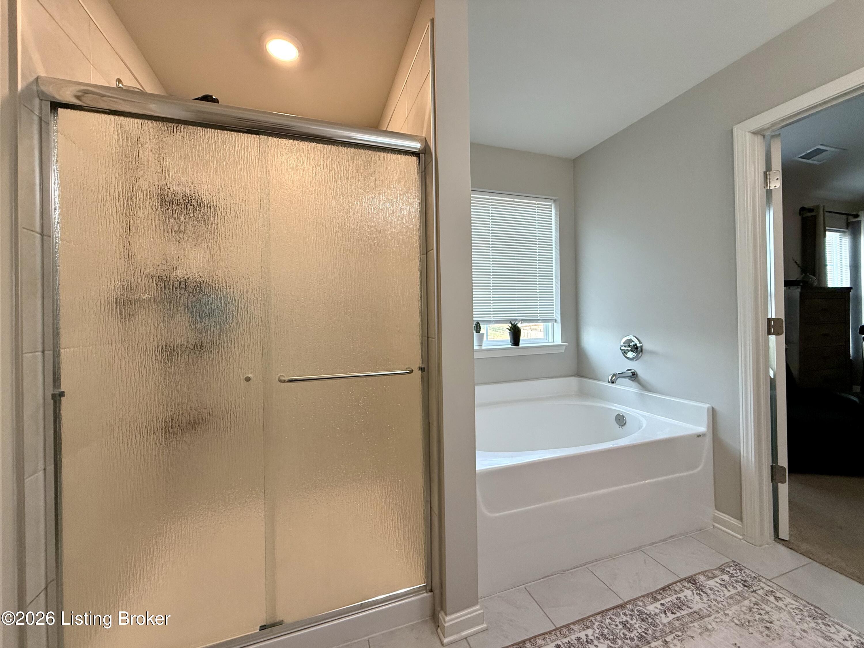 8403 Gateway Run Rd Property Photo 13