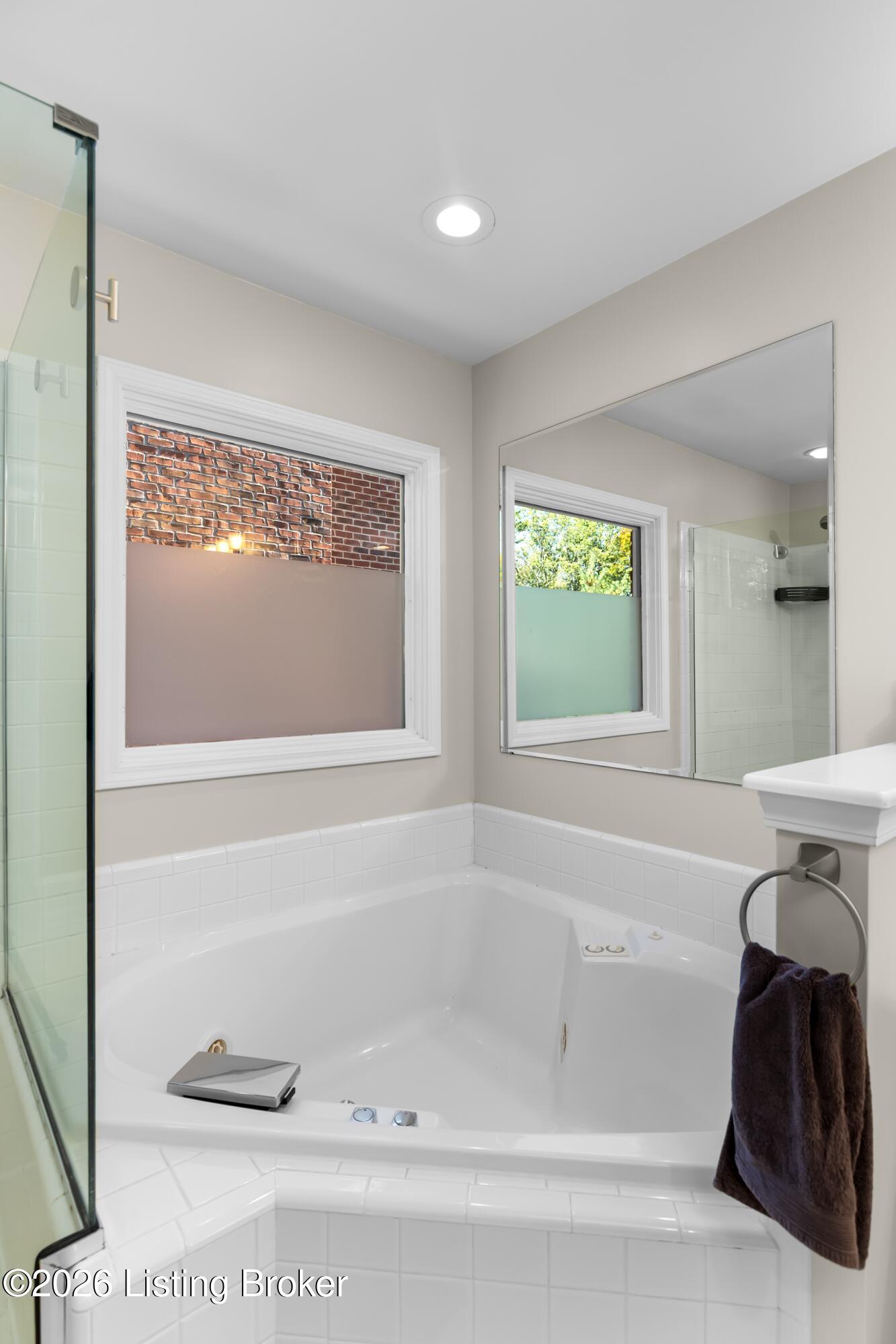 1028 Westgate Pl Property Photo 23
