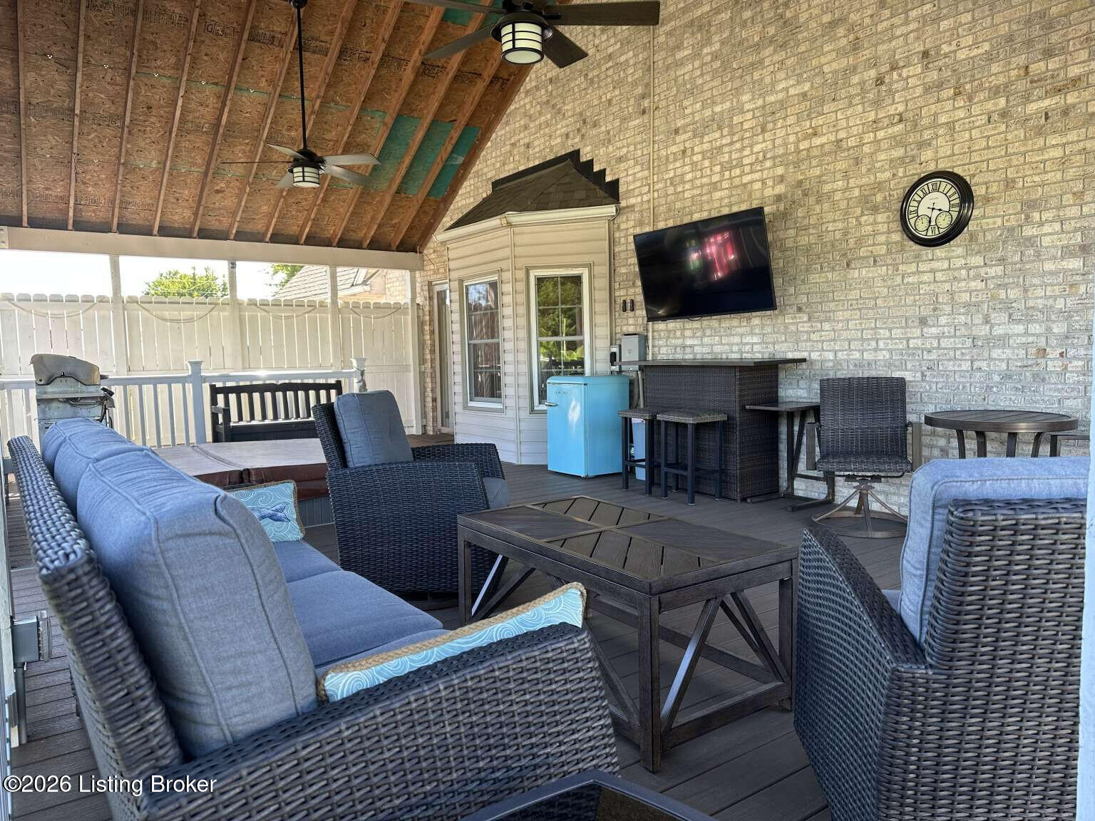 1002 Cobblestone Way Property Photo 21