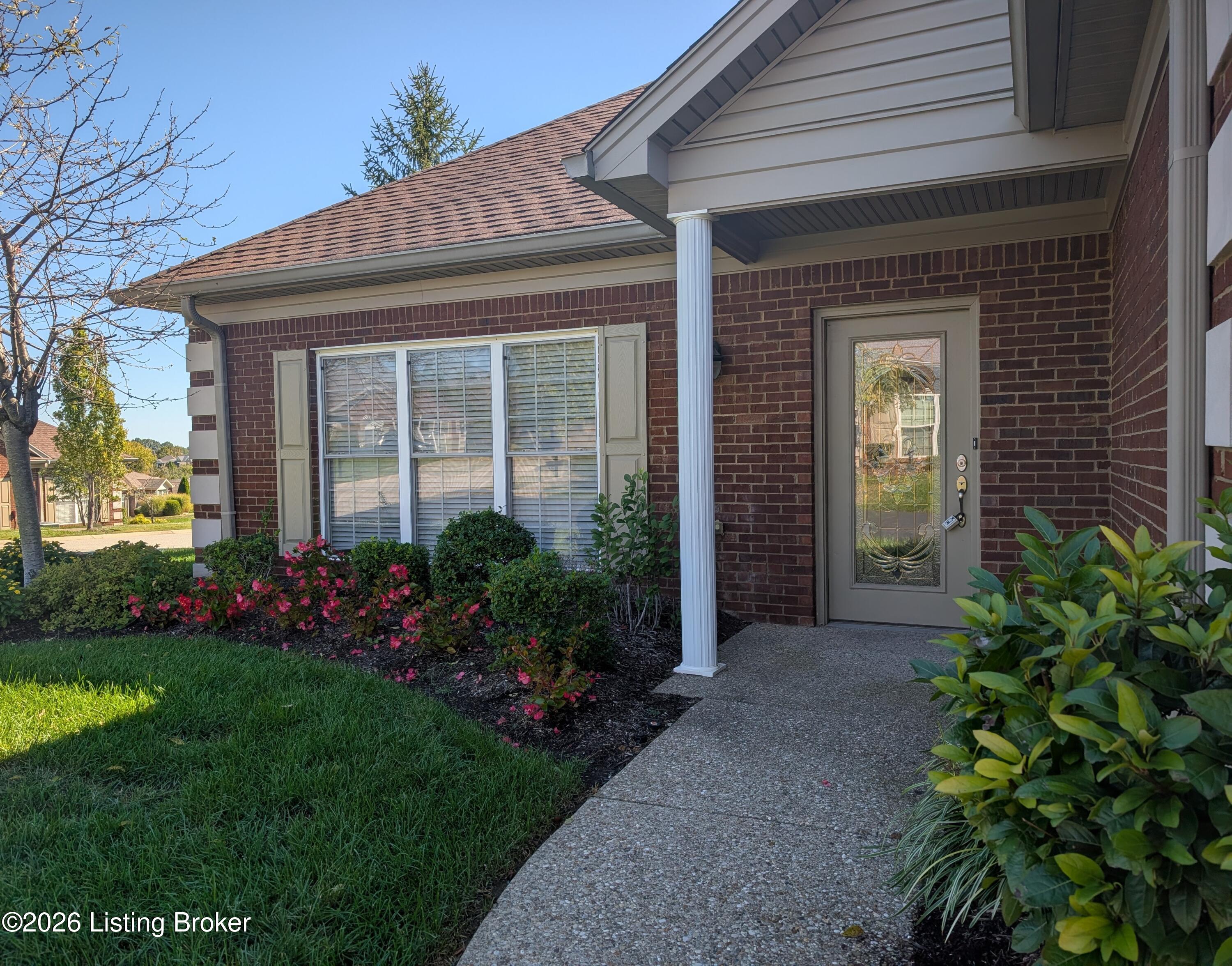 1038 Grazing Meadows Ln Property Photo 2