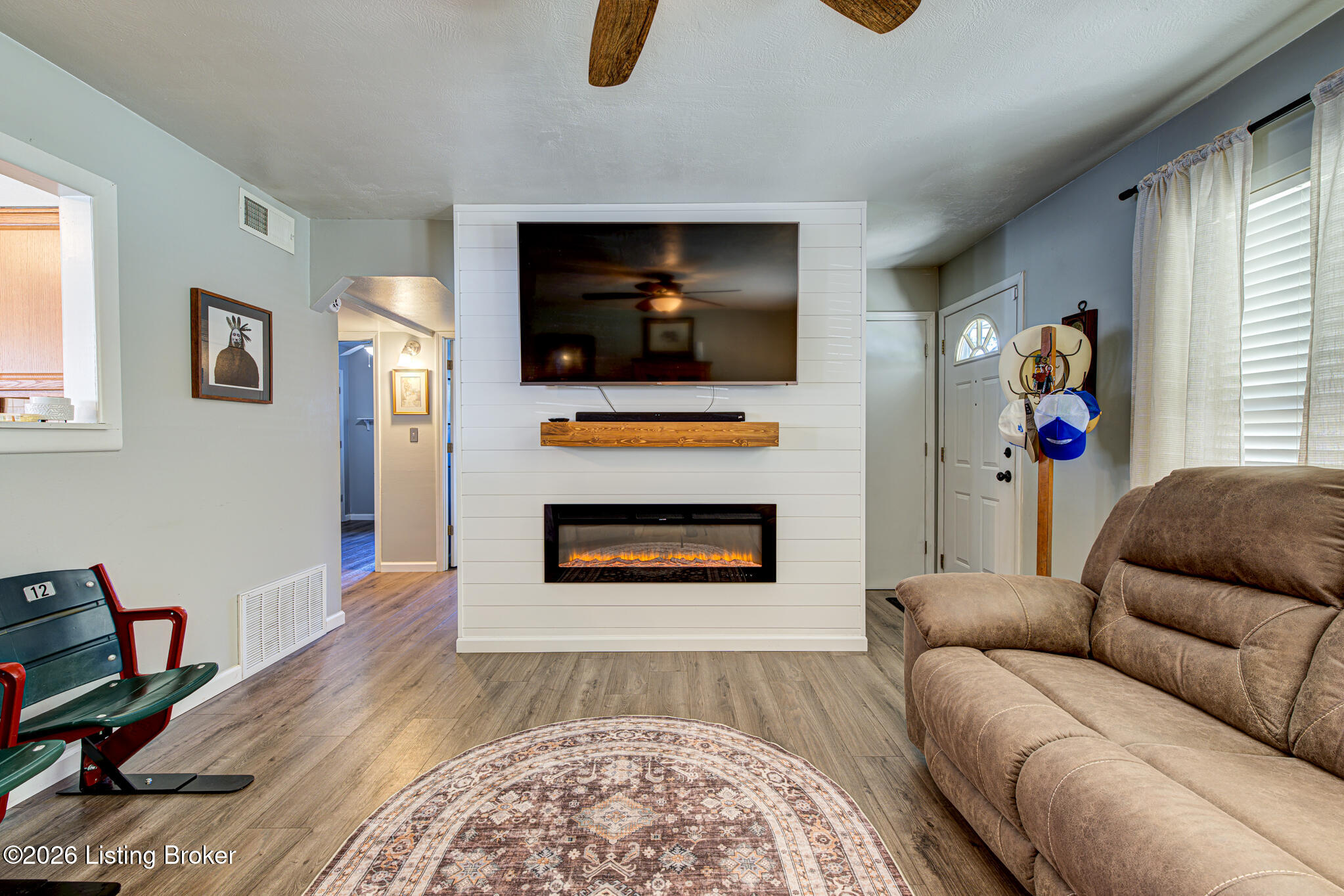 13418 Kinross Blvd Property Photo 6
