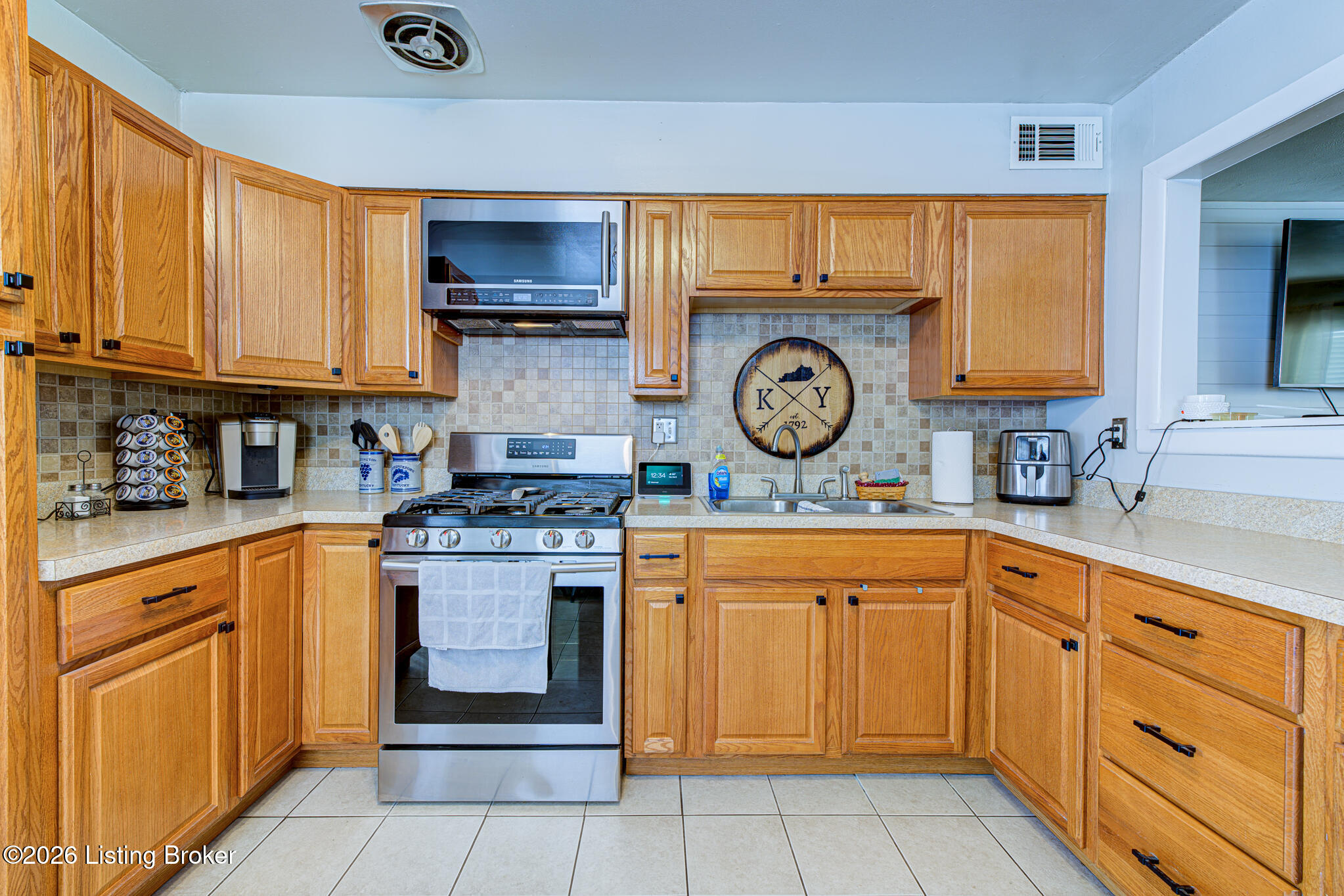 13418 Kinross Blvd Property Photo 8