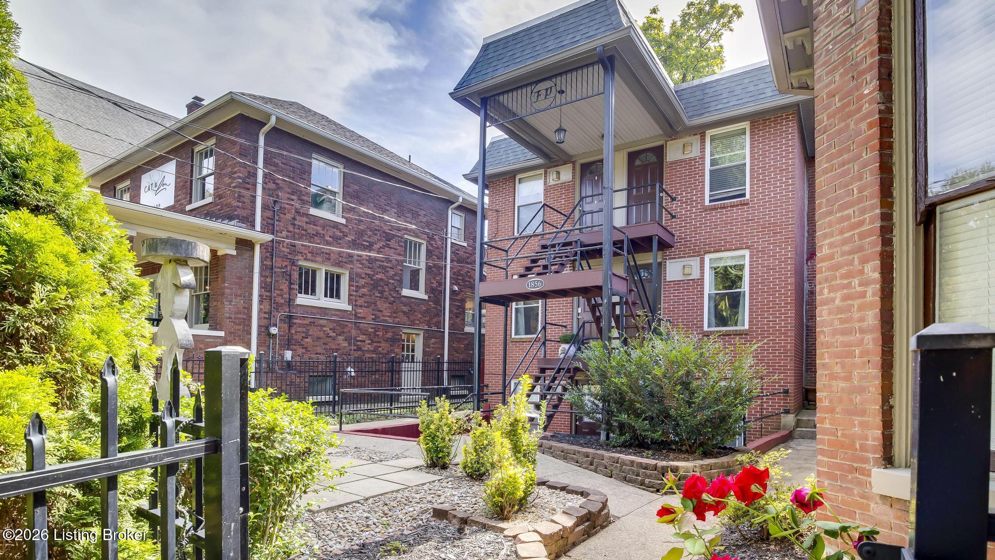 1856 Frankfort Ave Apt 6 Property Photo 1