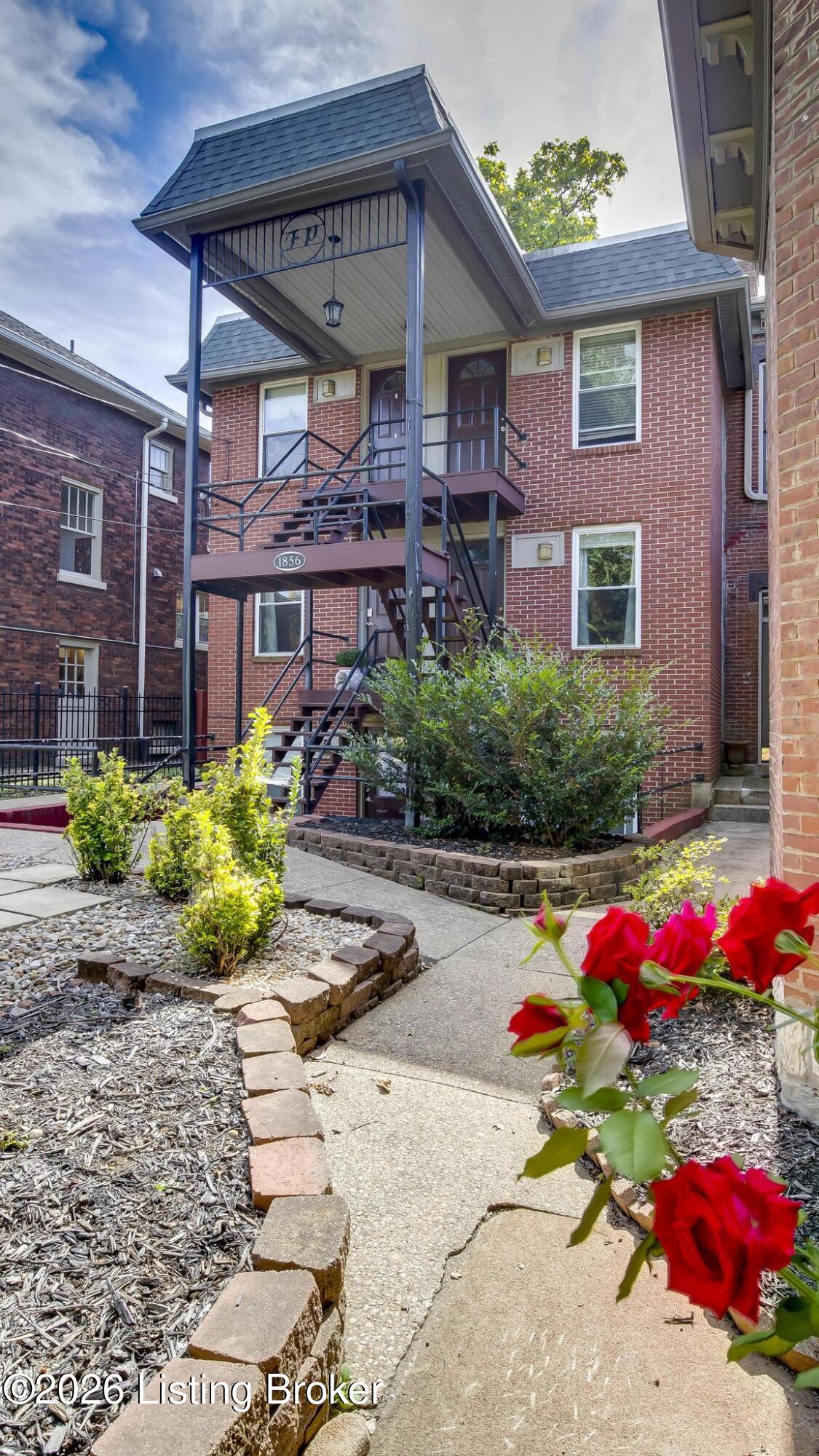 1856 Frankfort Ave Apt 6 Property Photo 4