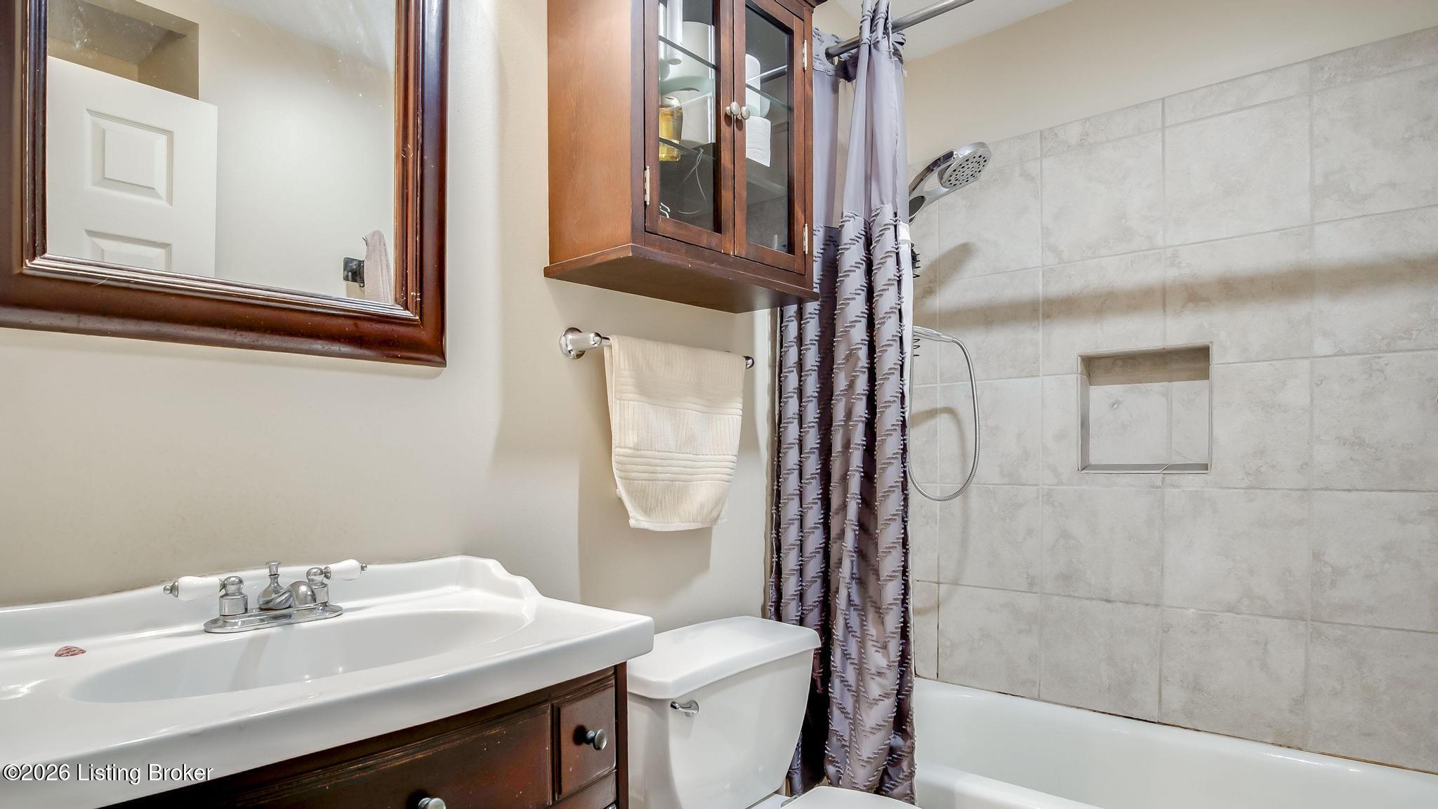 1856 Frankfort Ave Apt 6 Property Photo 11