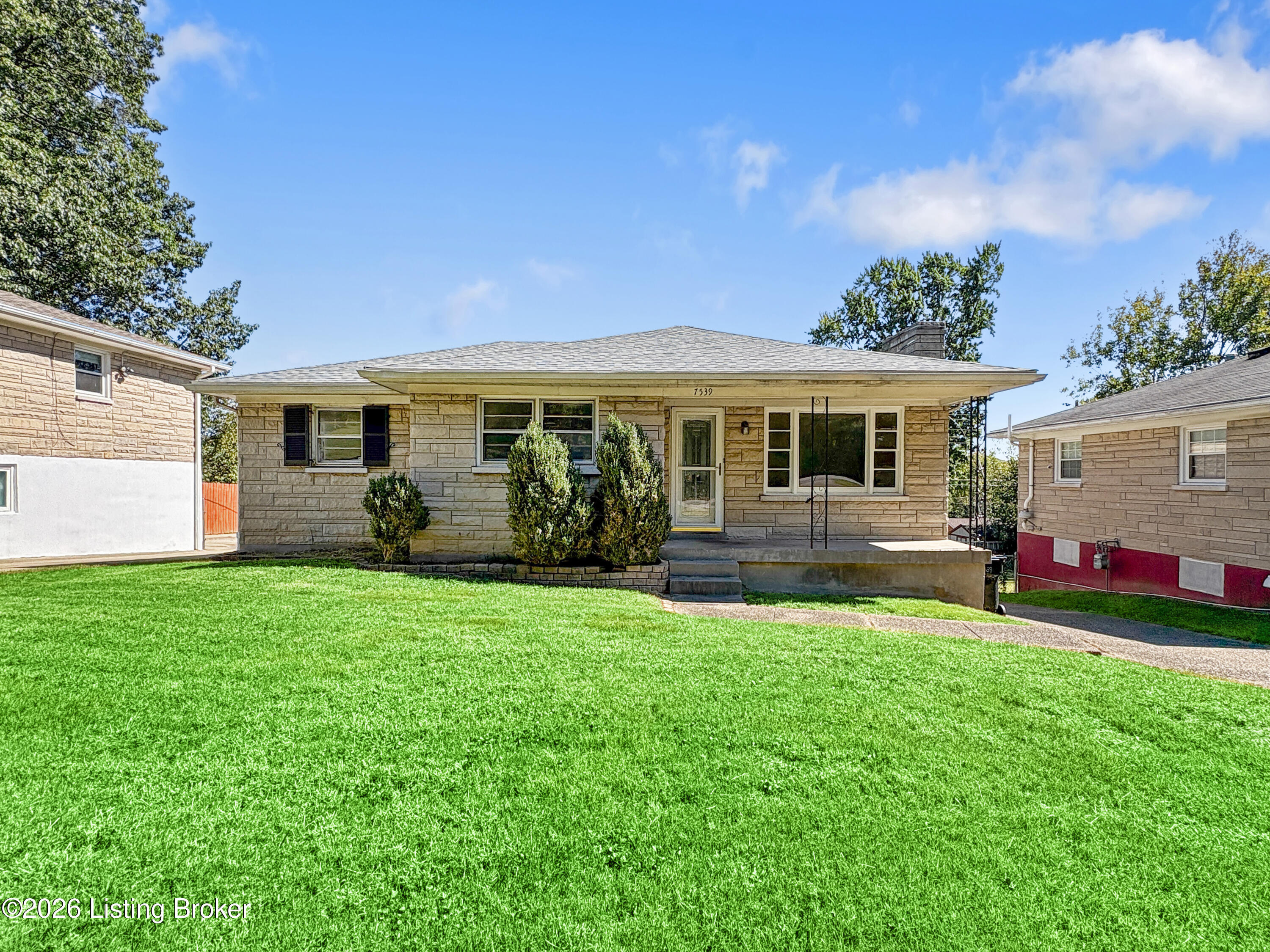 7539 Manslick Rd Property Photo 1