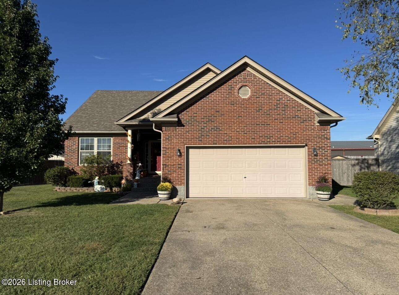 775 Oak Grove Blvd Property Photo 1