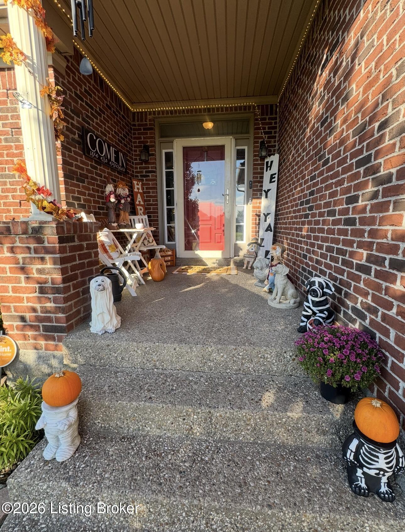 775 Oak Grove Blvd Property Photo 3