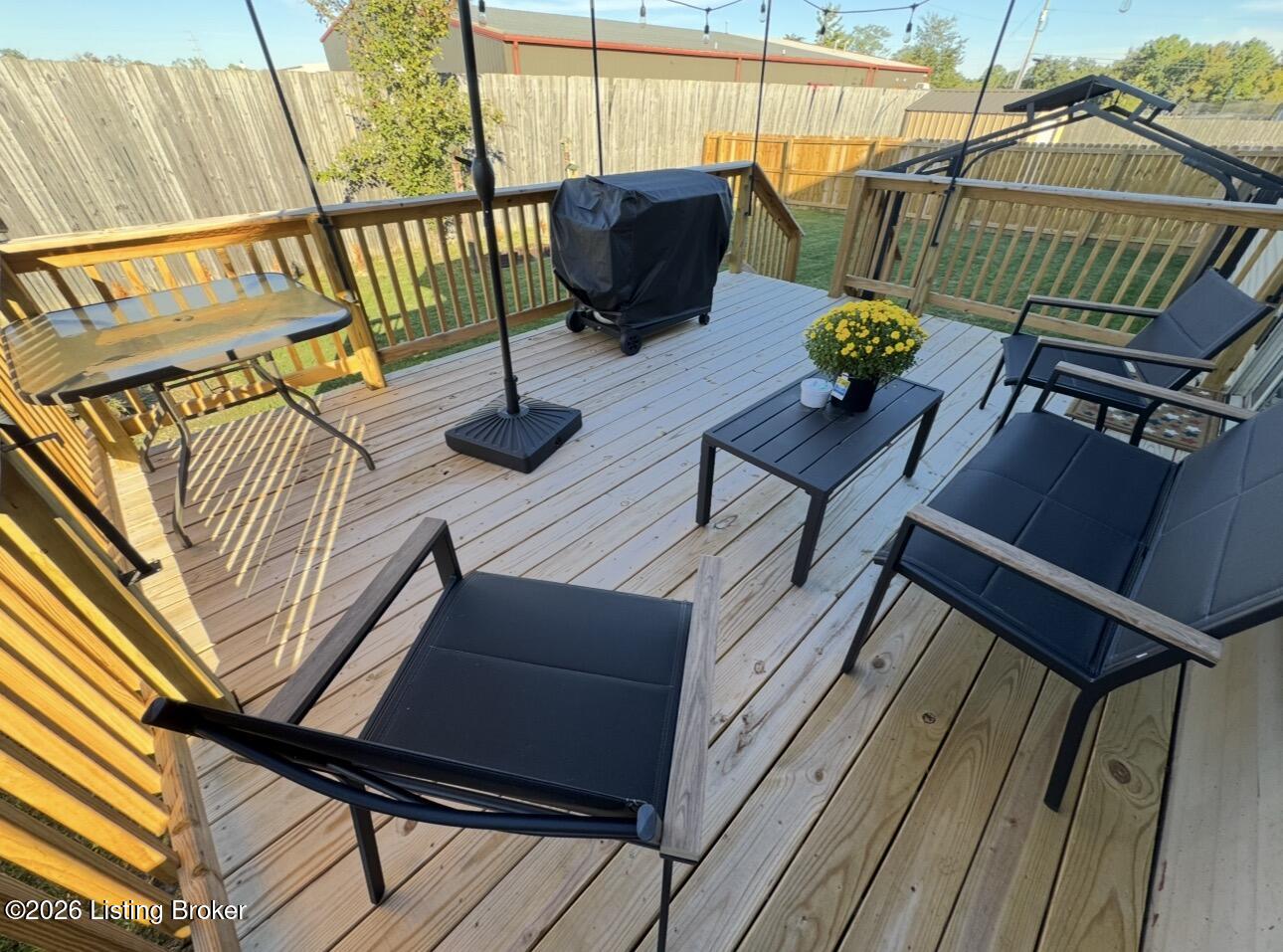 775 Oak Grove Blvd Property Photo 15