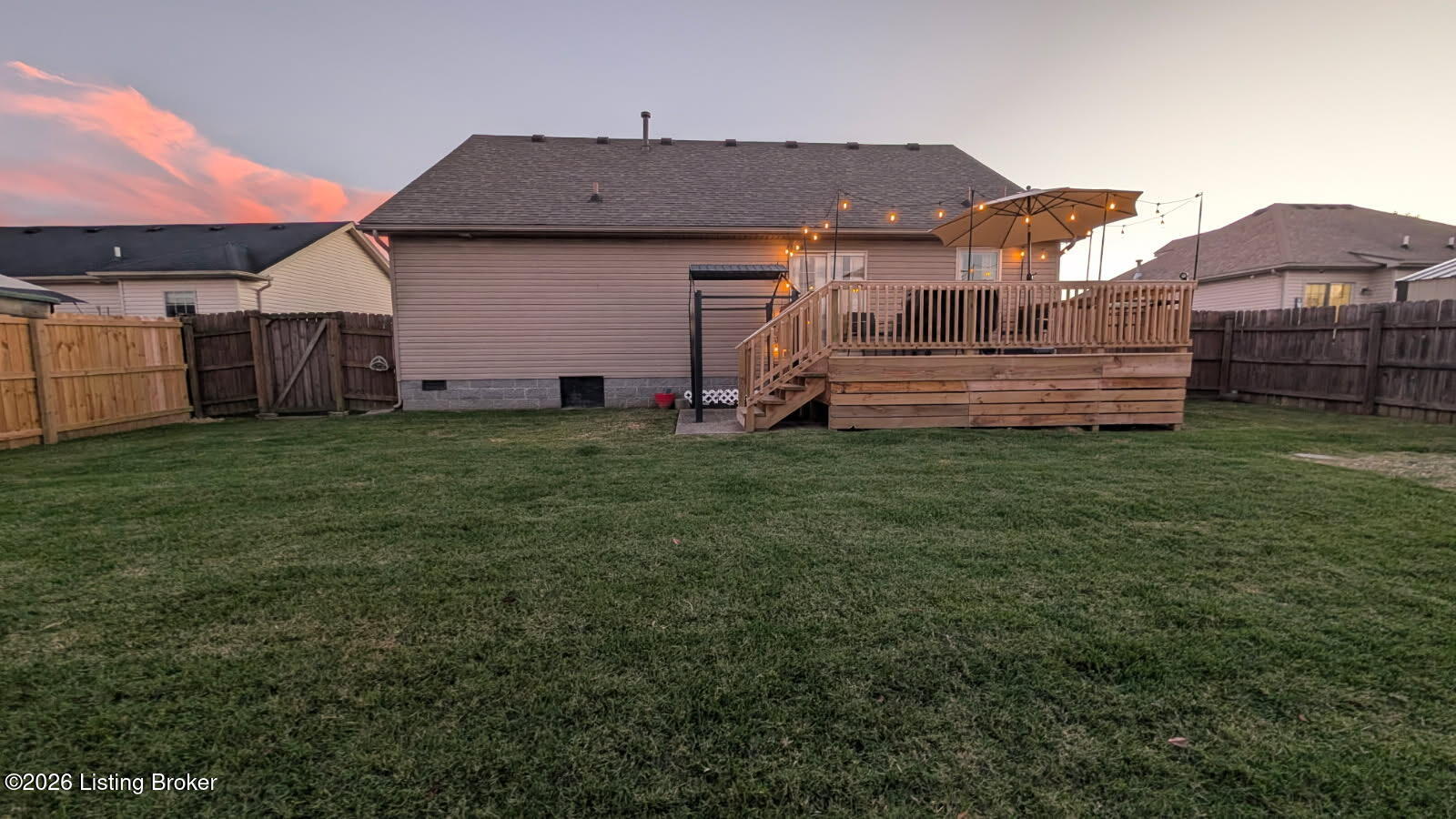 775 Oak Grove Blvd Property Photo 16