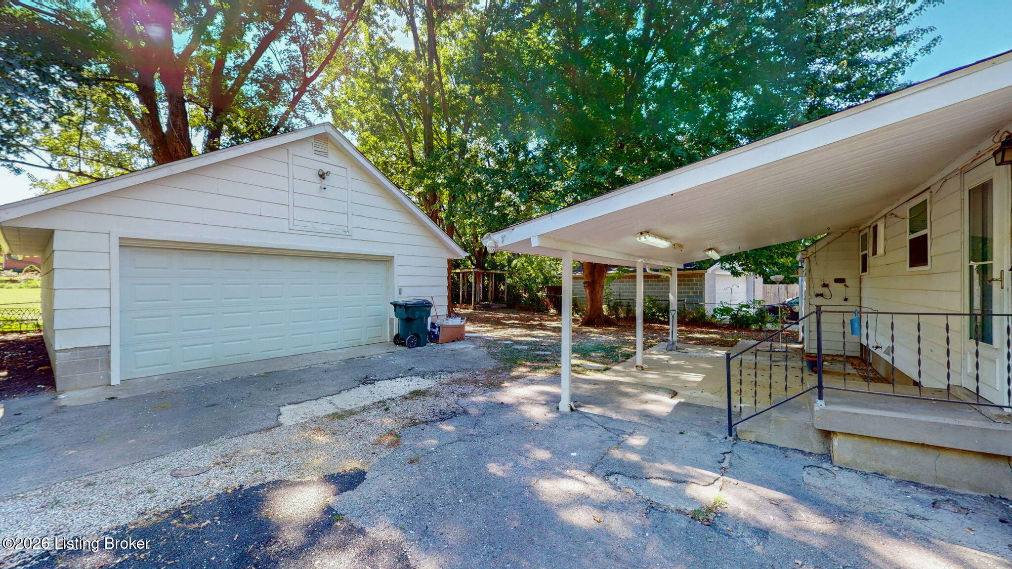 9212 Vevey Rd Property Photo 2