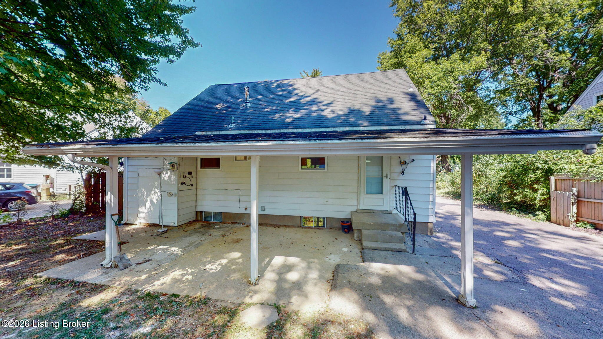 9212 Vevey Rd Property Photo 5
