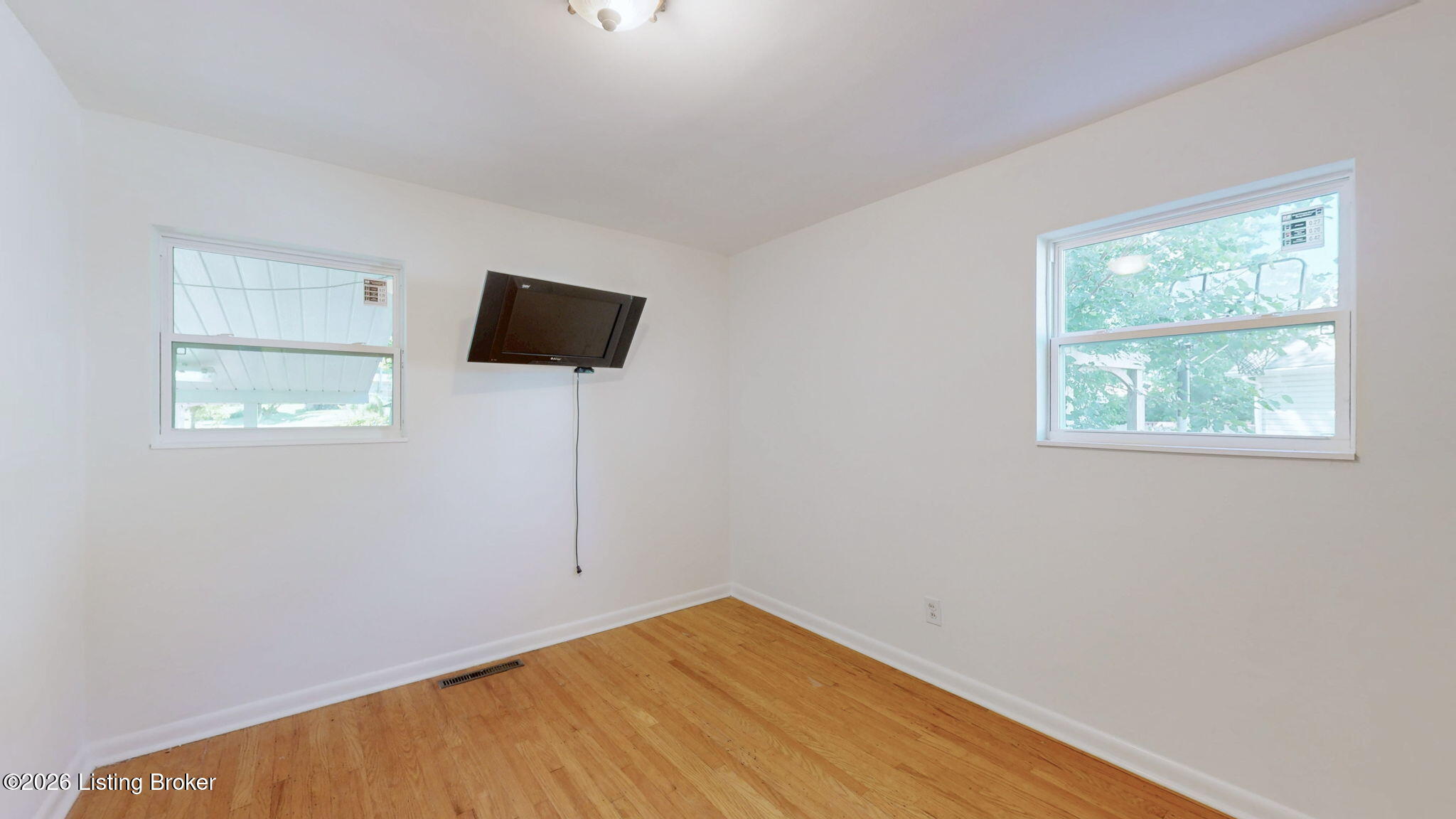 9212 Vevey Rd Property Photo 16