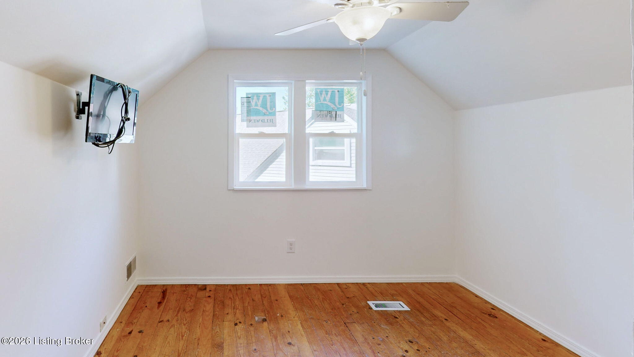 9212 Vevey Rd Property Photo 20