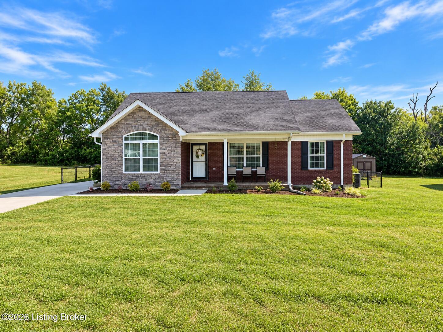 123 Iroquois Trail Property Photo 1