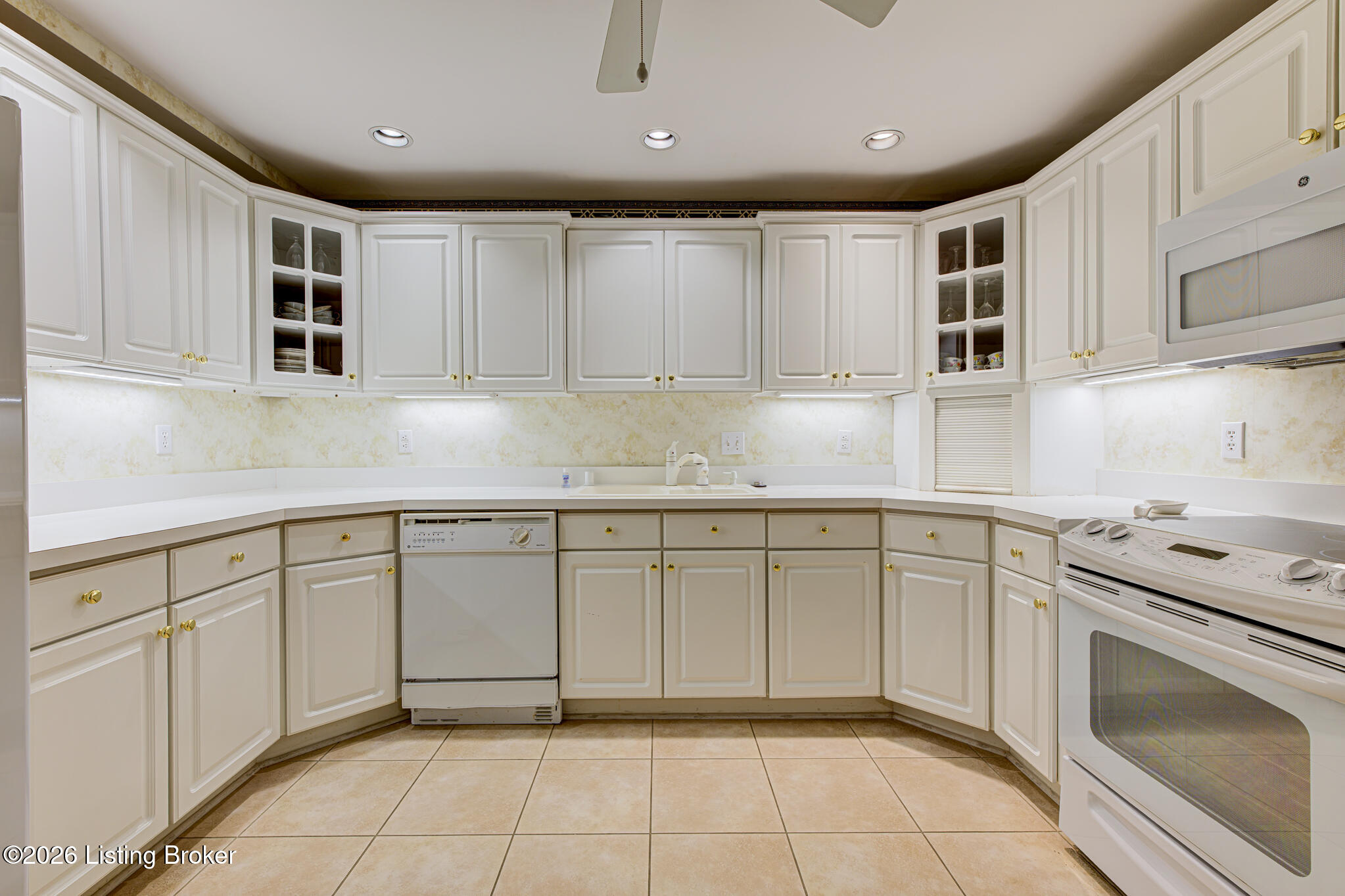 5601 Coach Gate Wynde Apt 4 Property Photo 13
