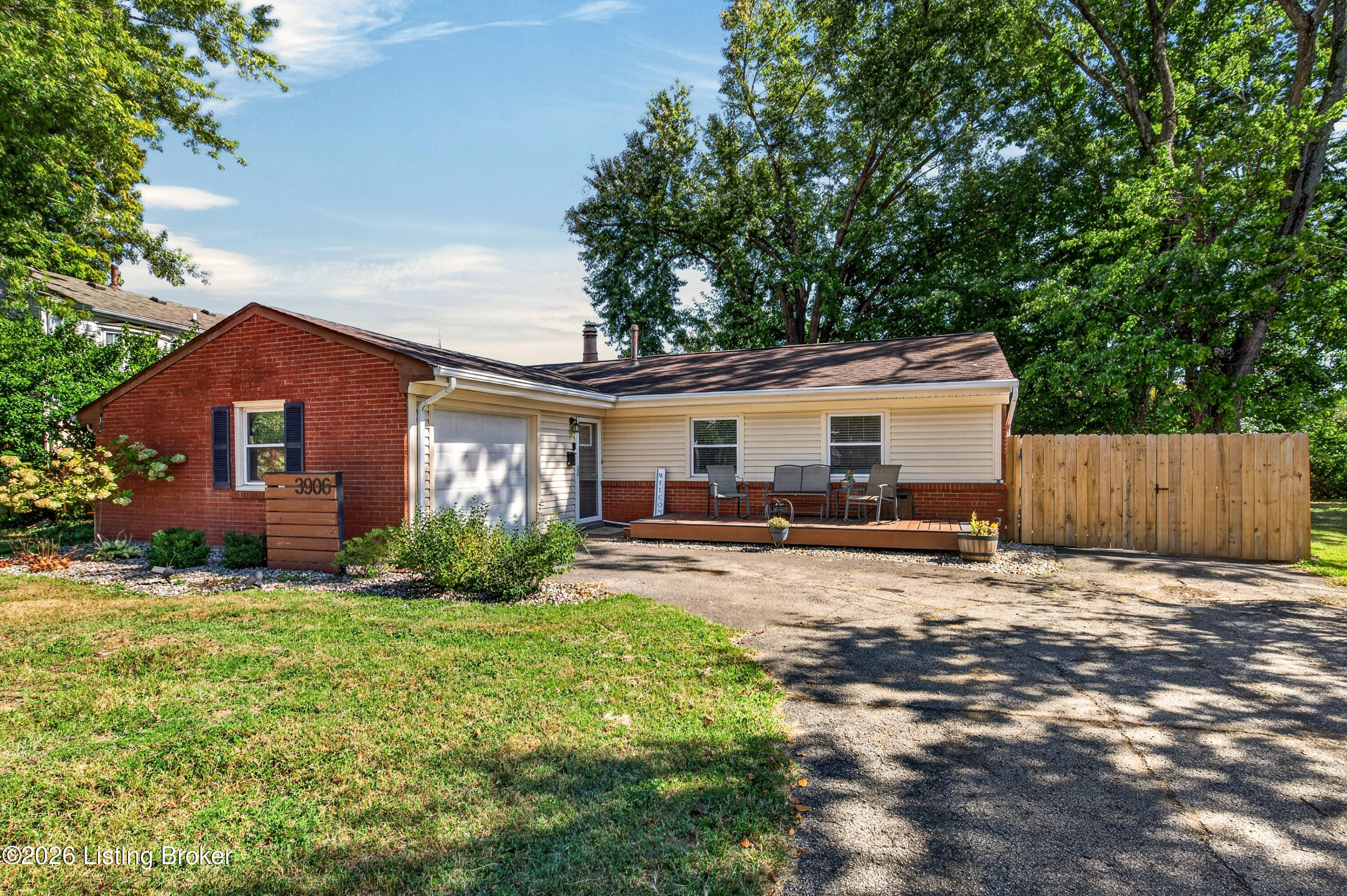 3906 Hillbrook Dr Property Photo 1