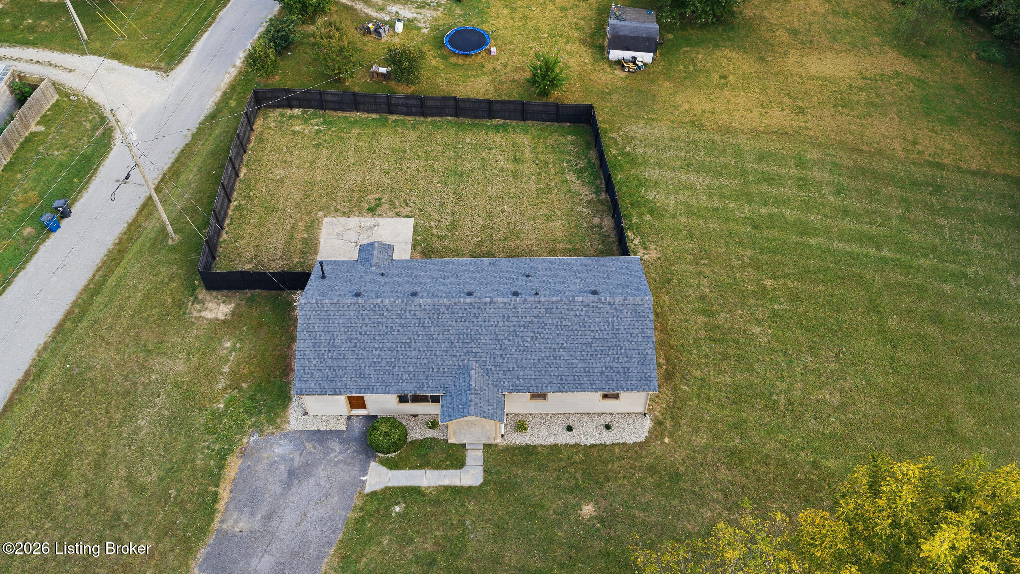 2260 Rabbitt Run Rd Property Photo 3