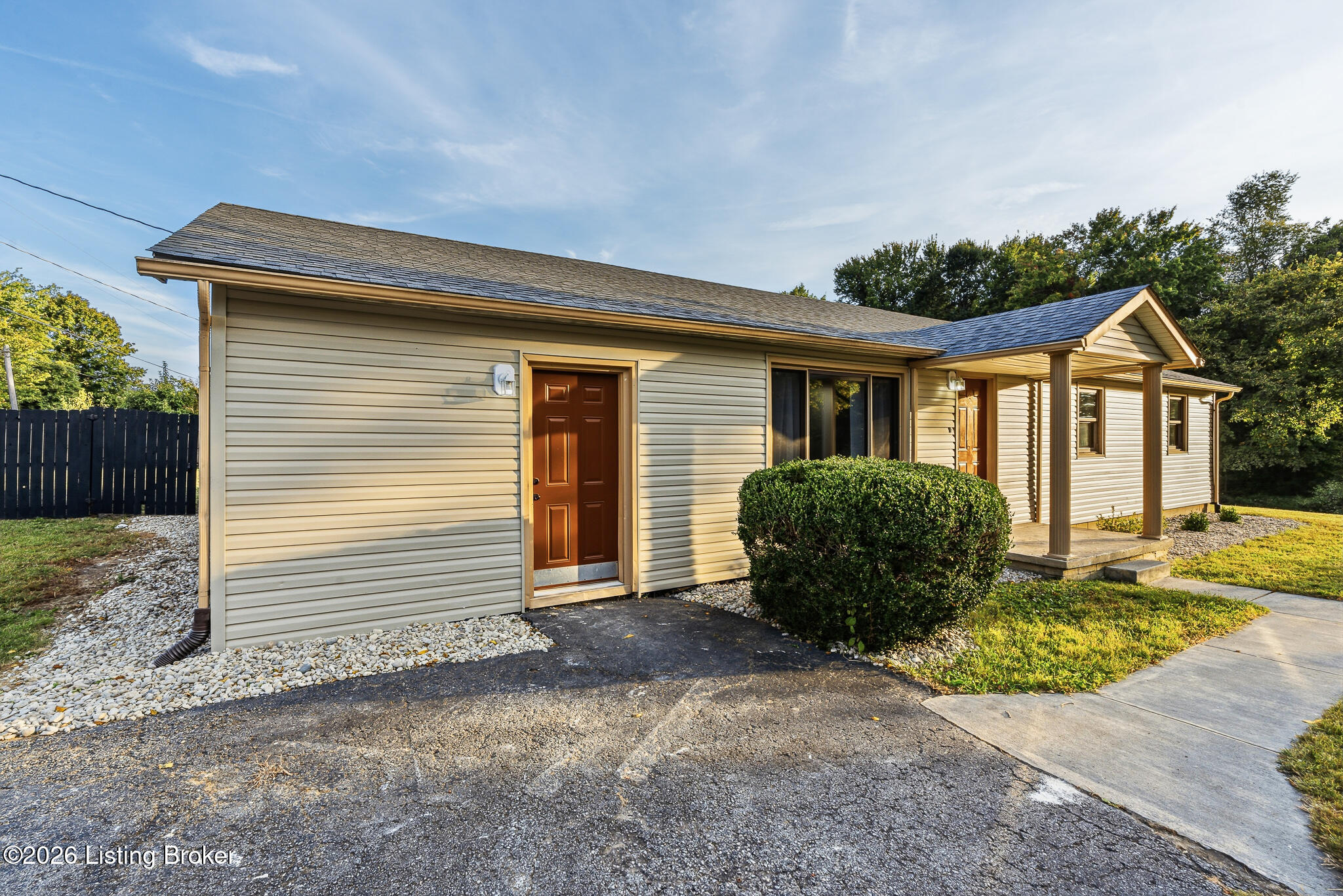 2260 Rabbitt Run Rd Property Photo 6
