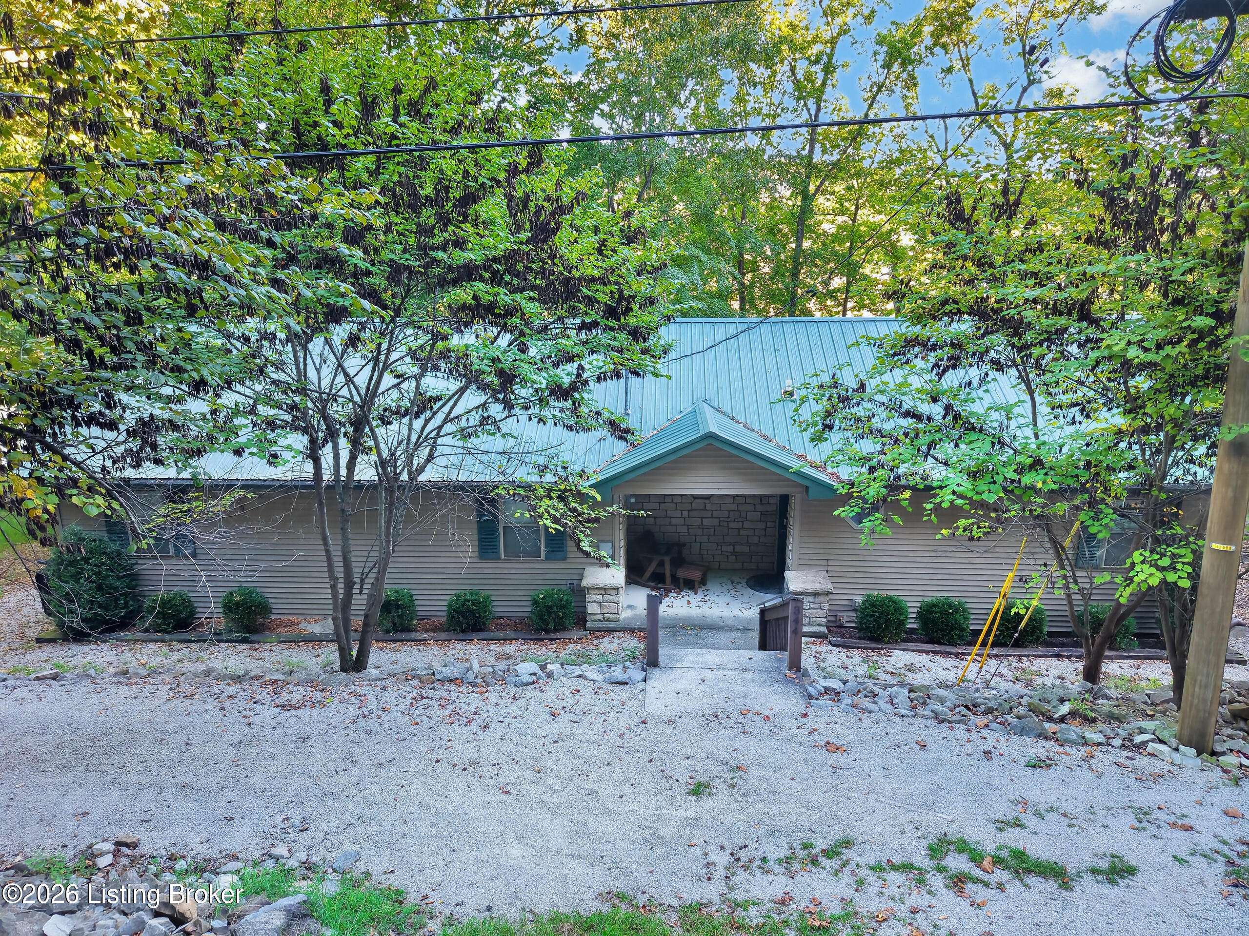 344 Lake Forest Ln Property Photo 4