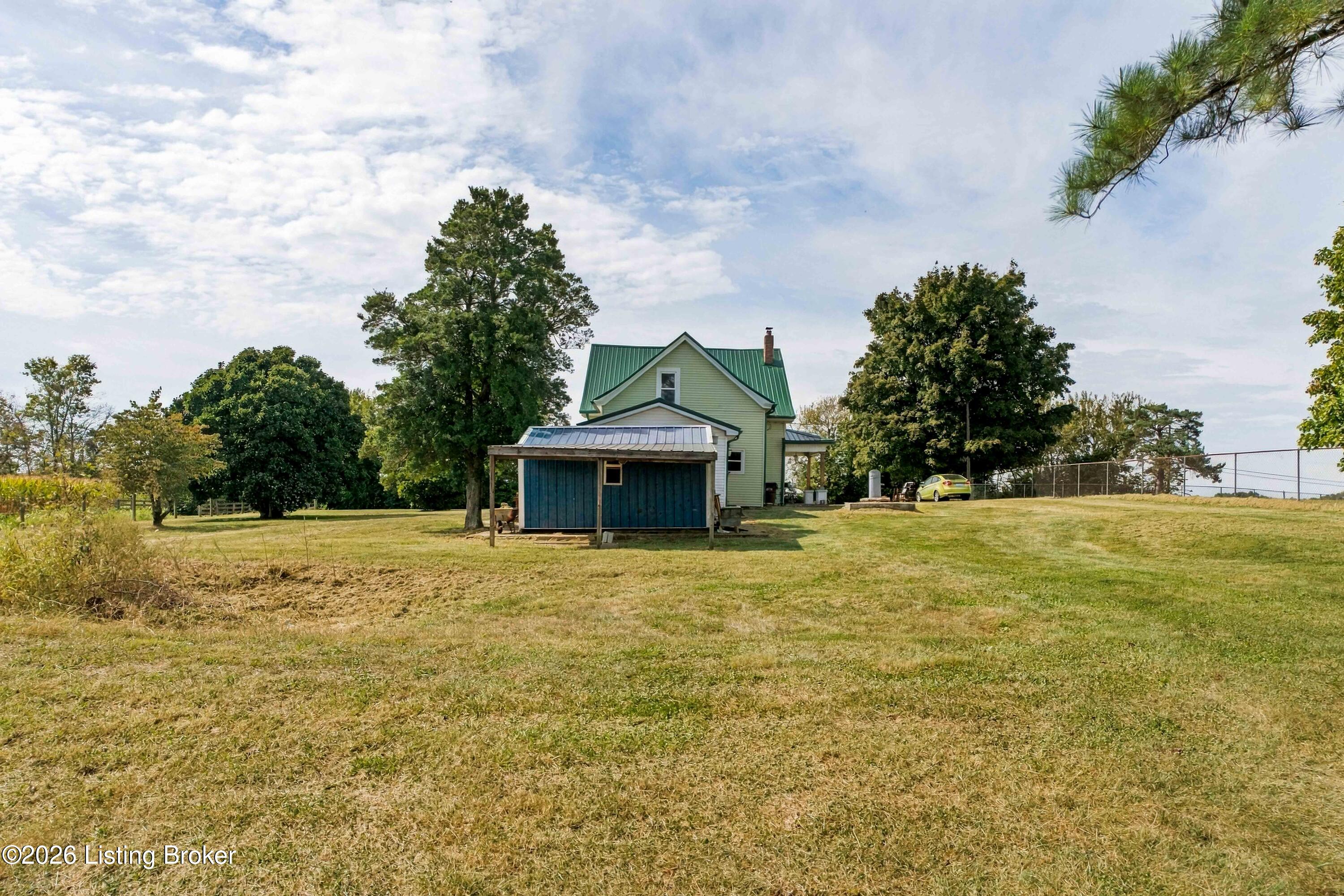 282 Clear Creek Rd Property Photo 40