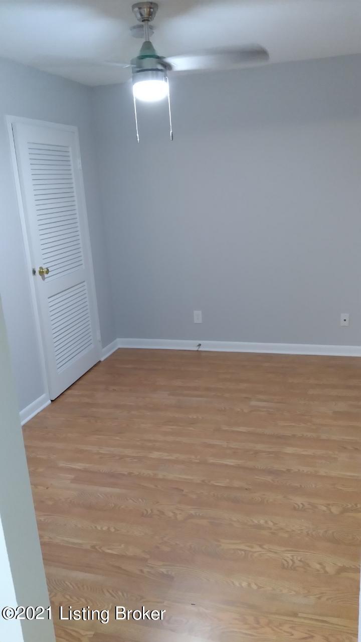 246 Chenoweth Ln Property Photo 7