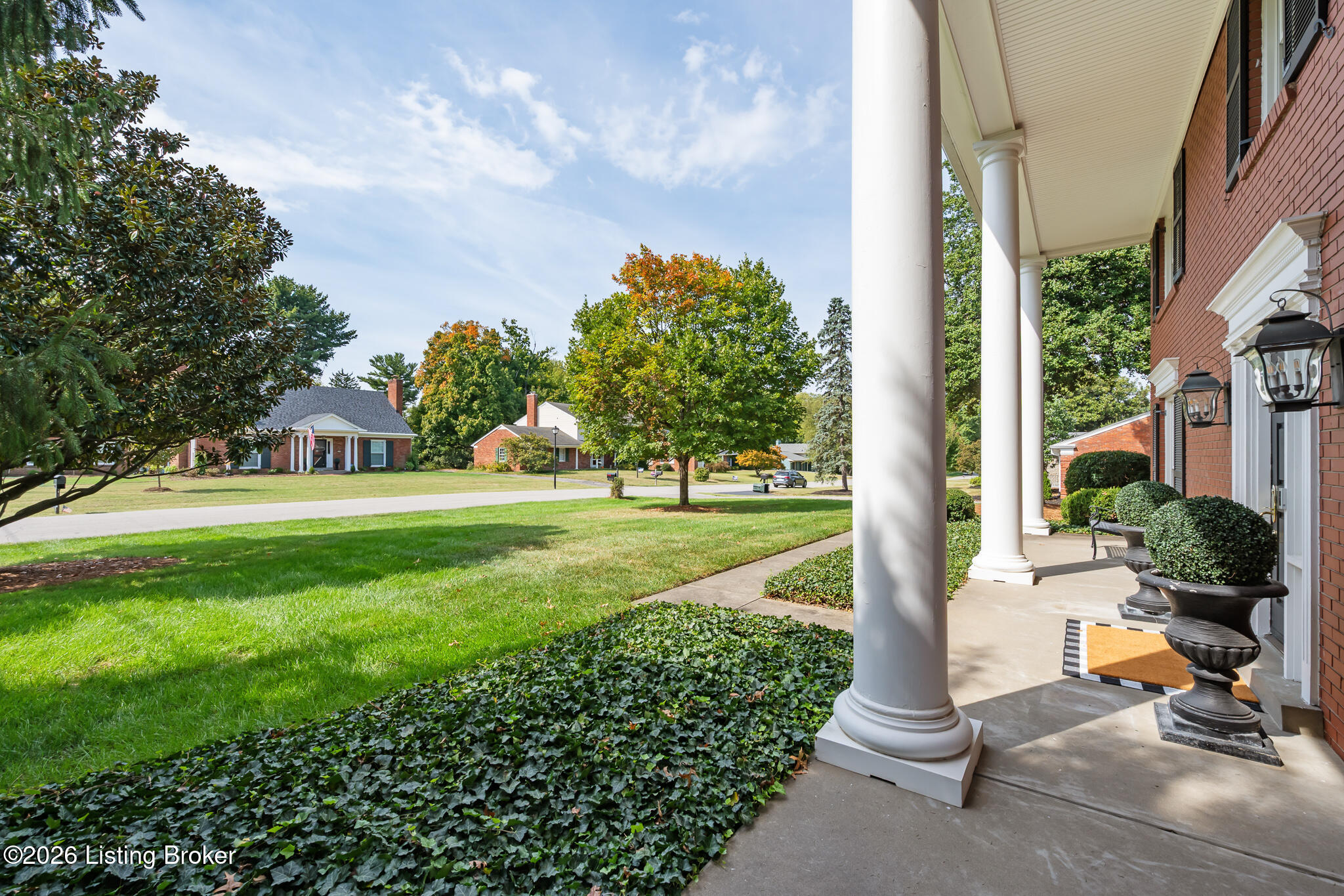 2203 Merrick Rd Property Photo 4