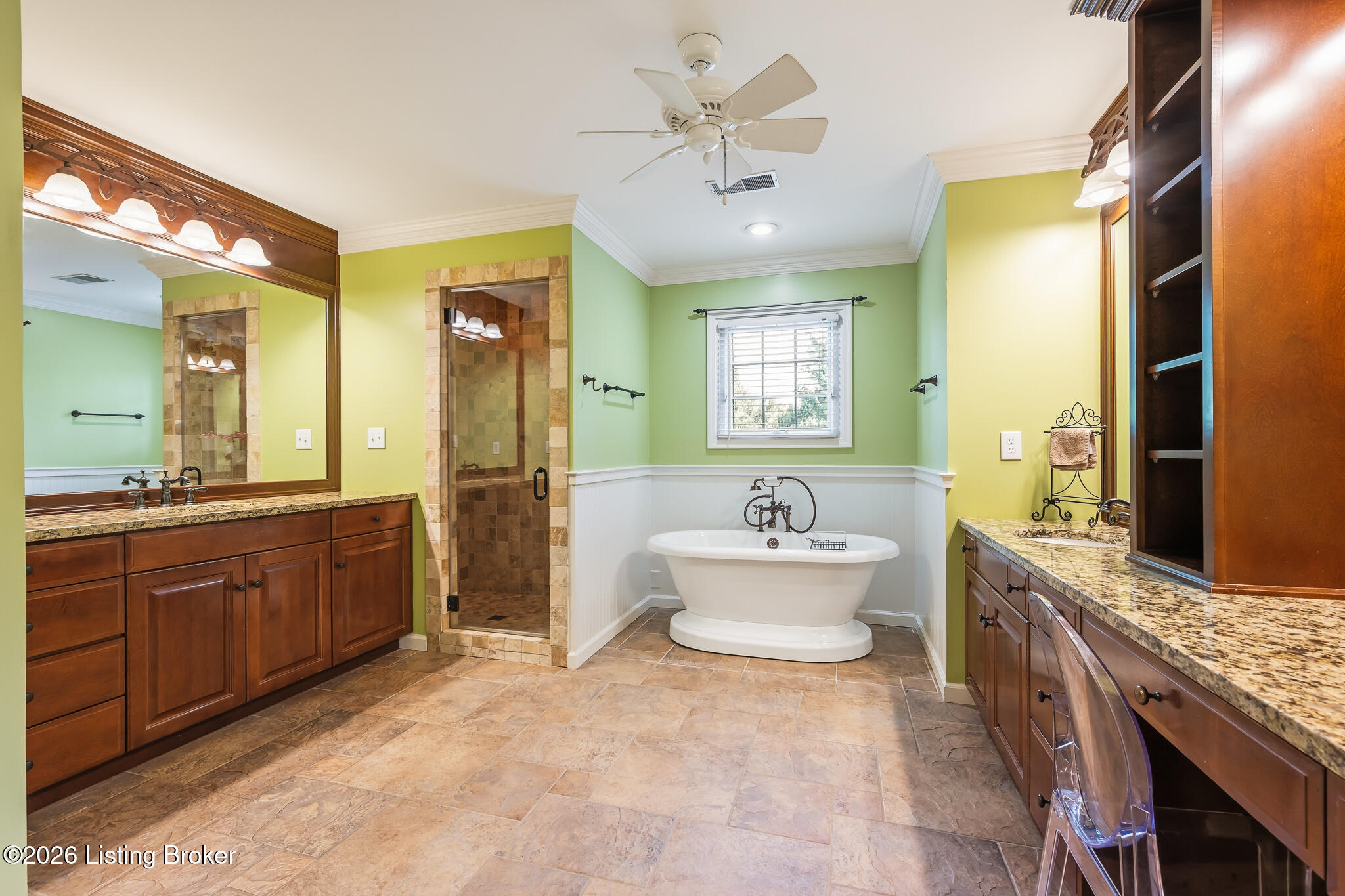 2203 Merrick Rd Property Photo 41
