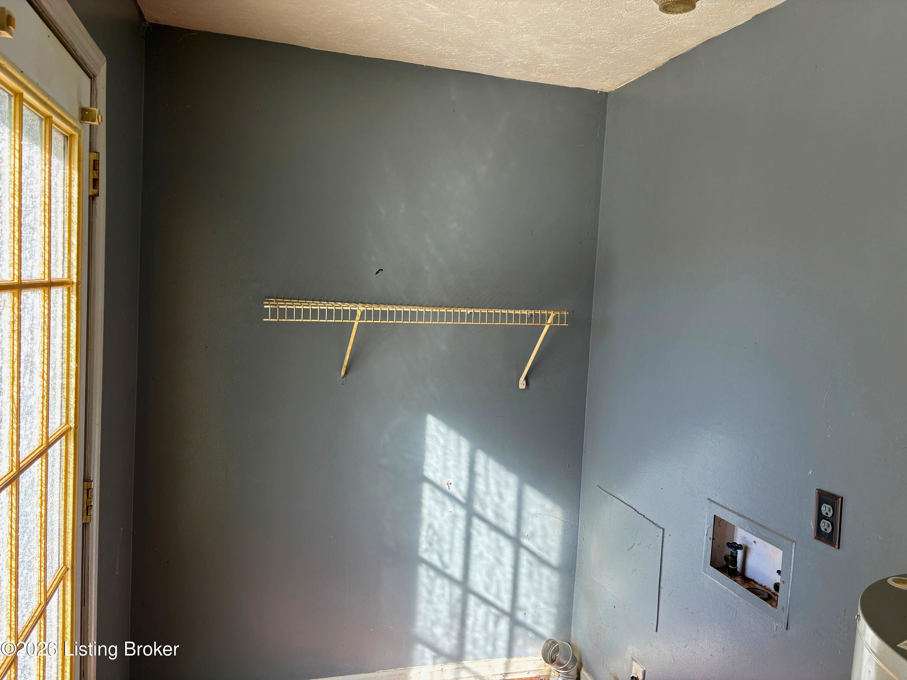 63 Jefferson Ave Property Photo 12
